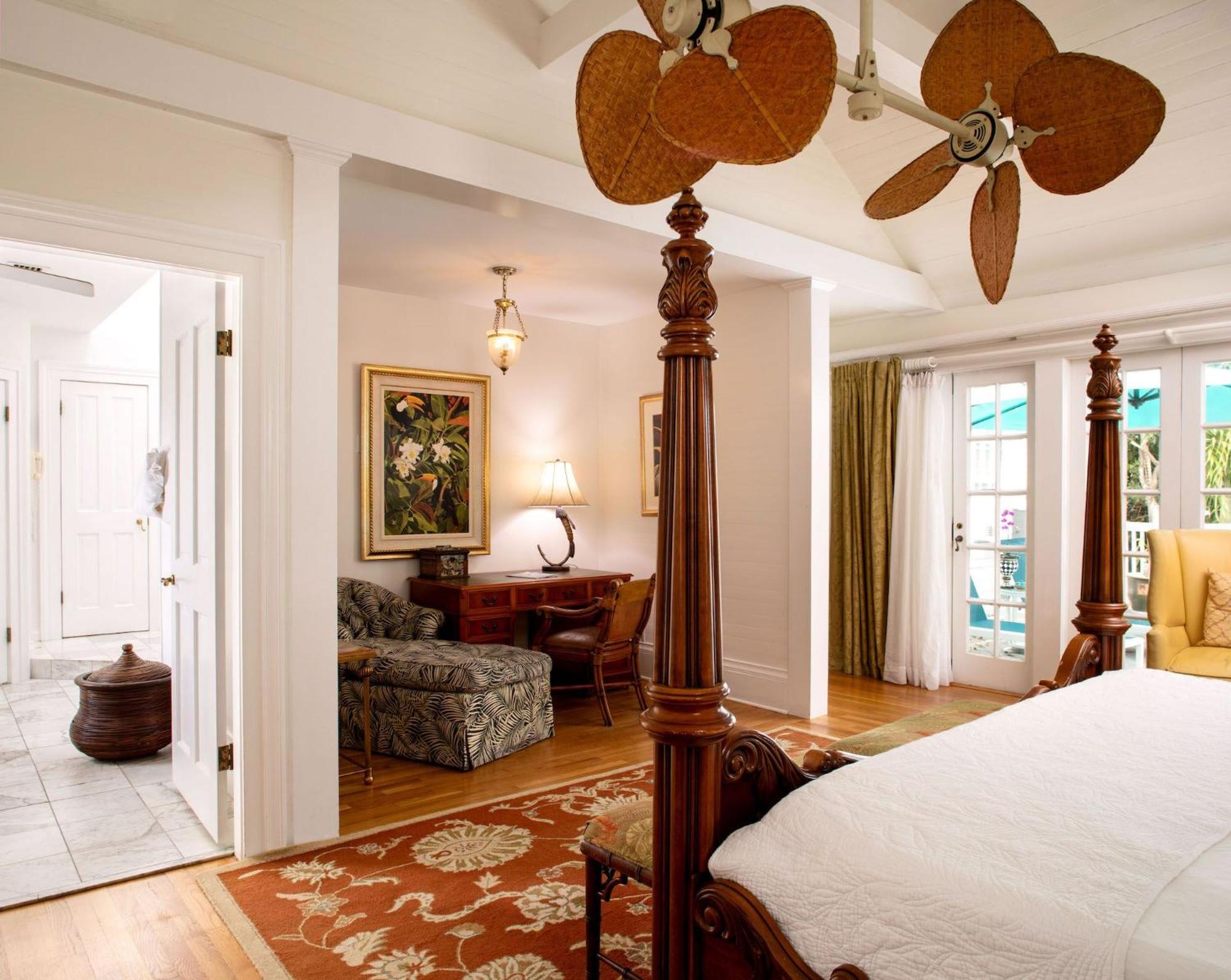 Master Suite with King bed - Photo 12