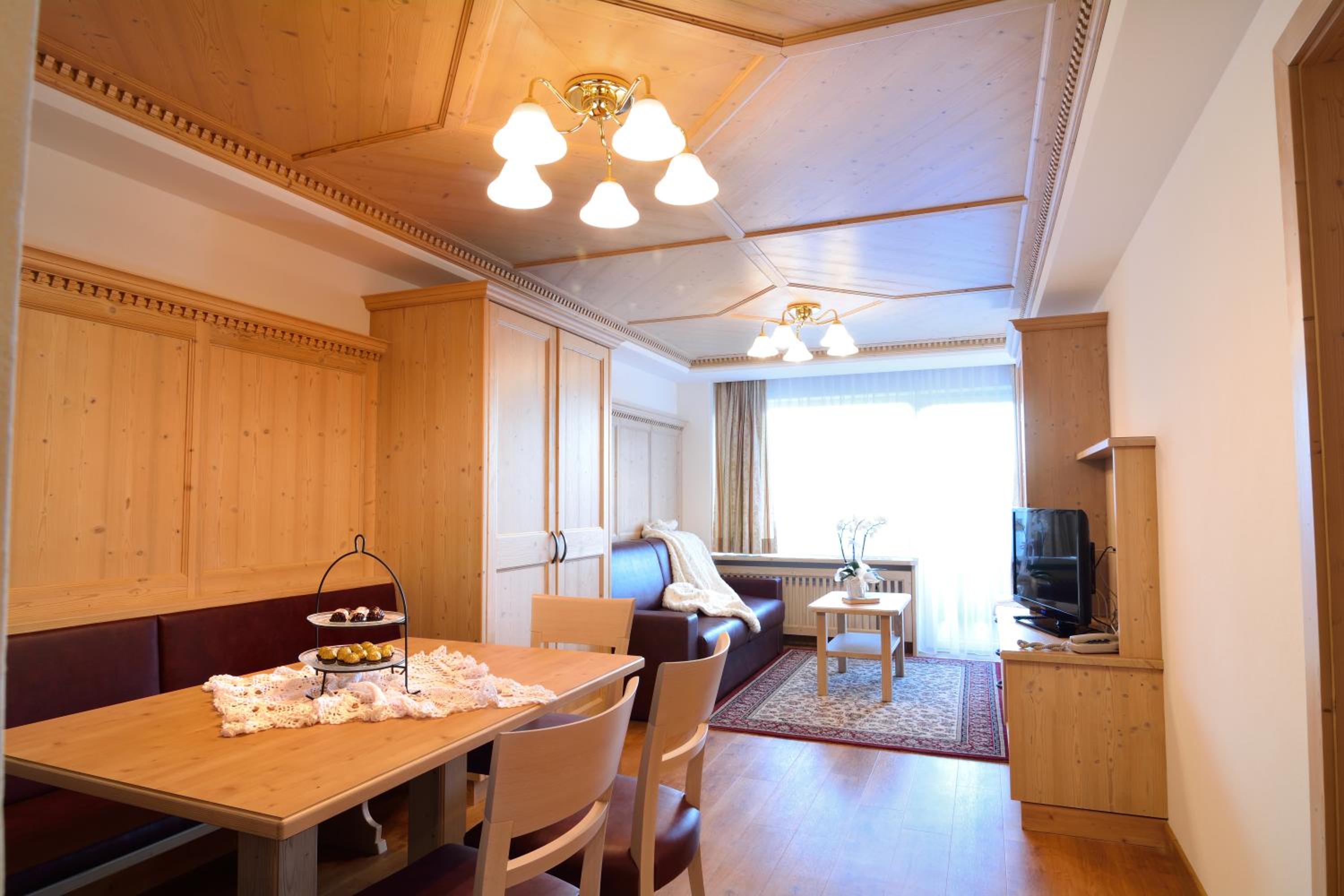 One-Bedroom Apartment with Balcony