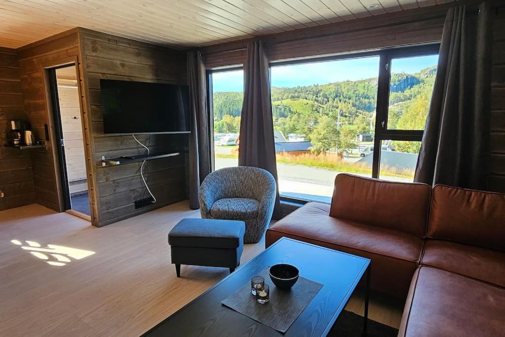 Three-Bedroom House photo 1