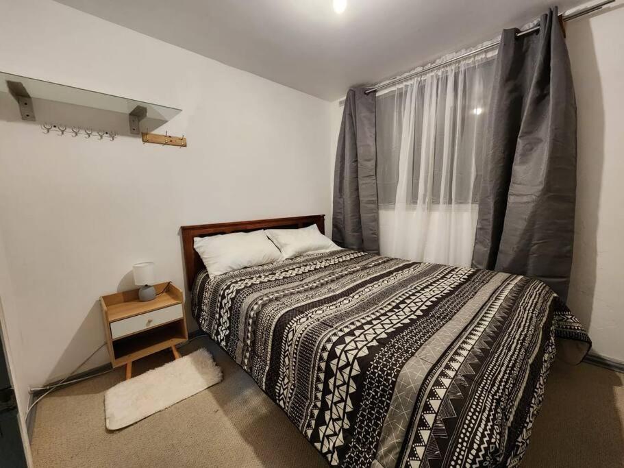 Three-Bedroom Apartment photo 2