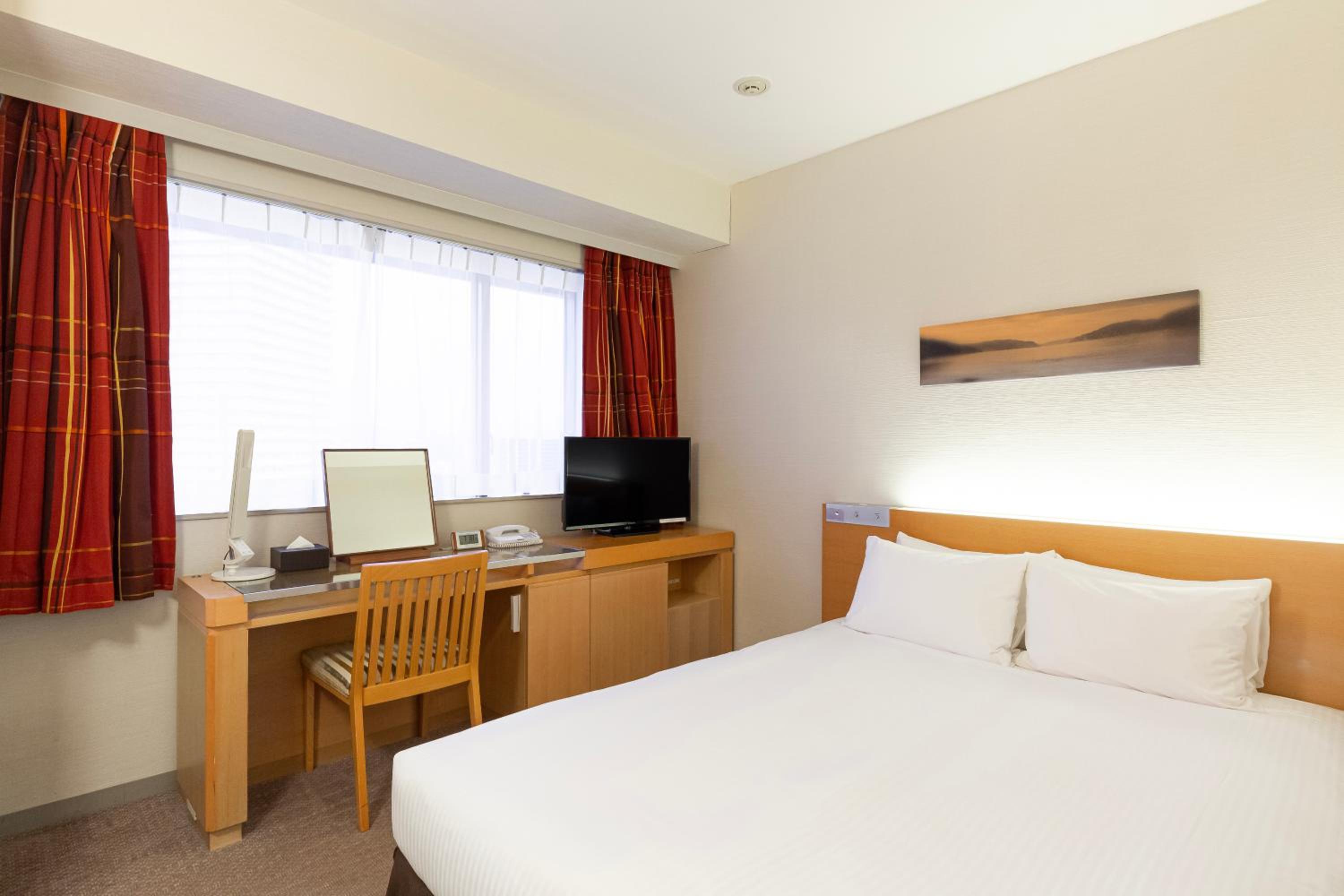 Small Double Room - Non-Smoking