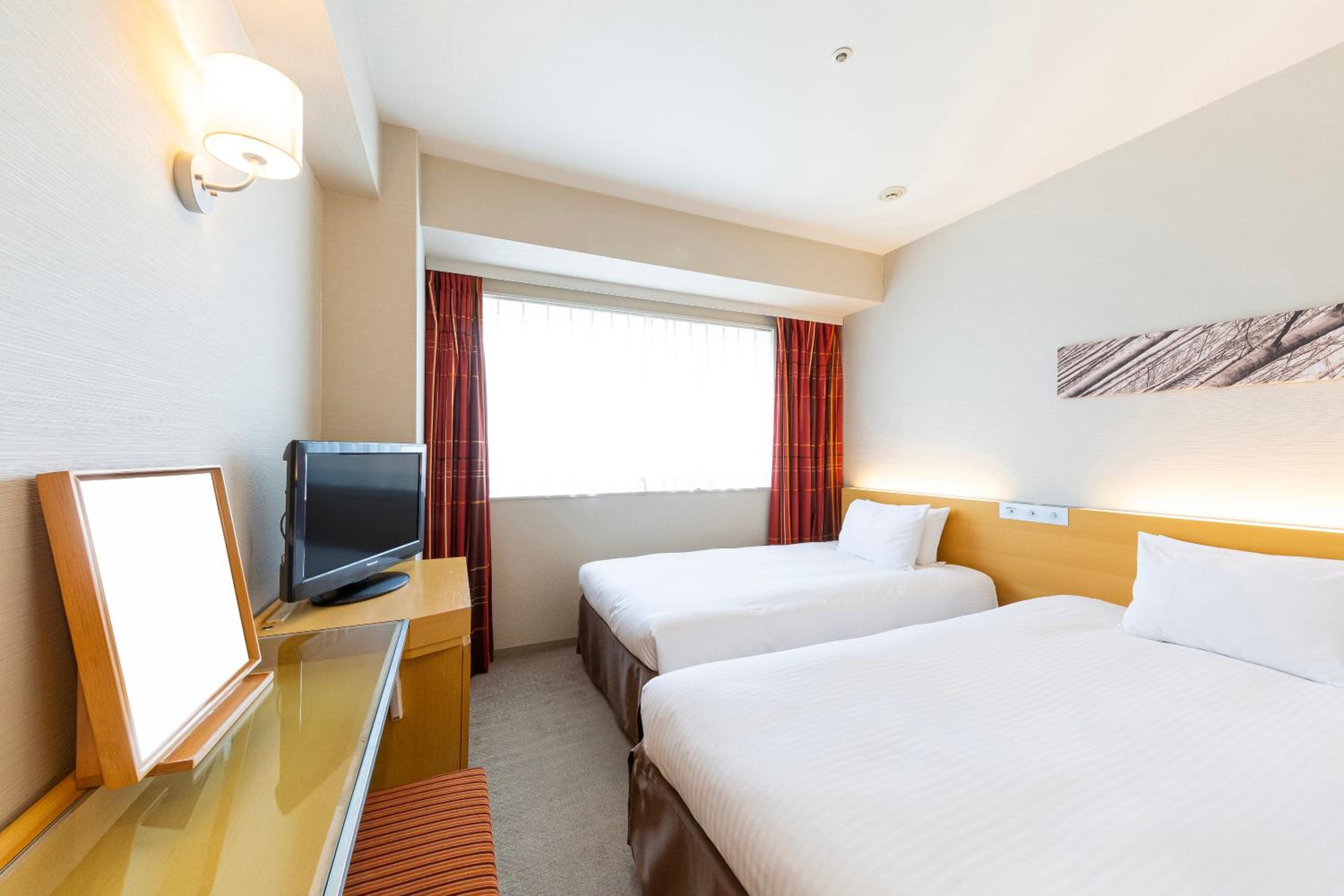 Economy Twin Room - Non-Smoking