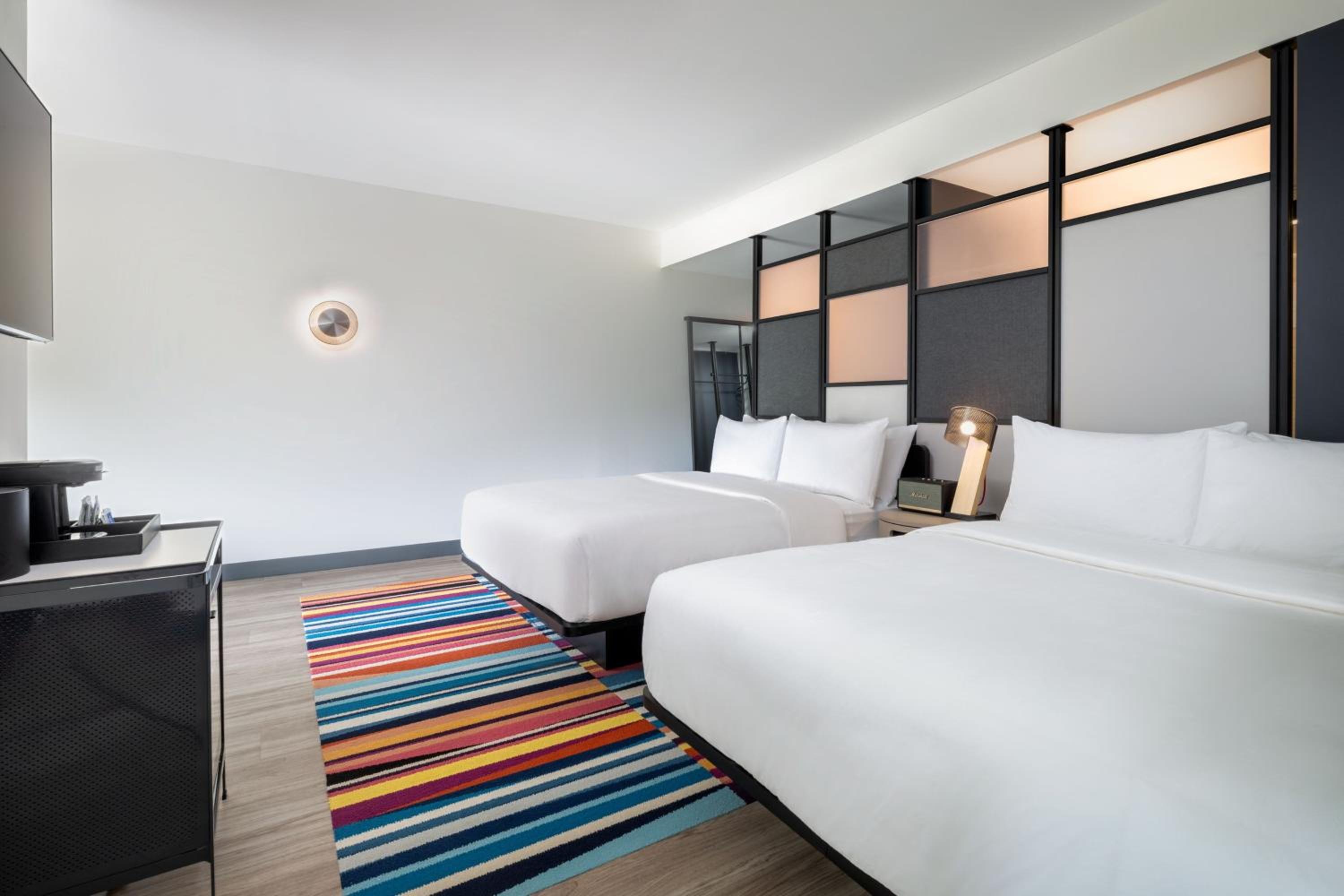 Suite with Two Queen Beds and Sofa Bed - Photo 1