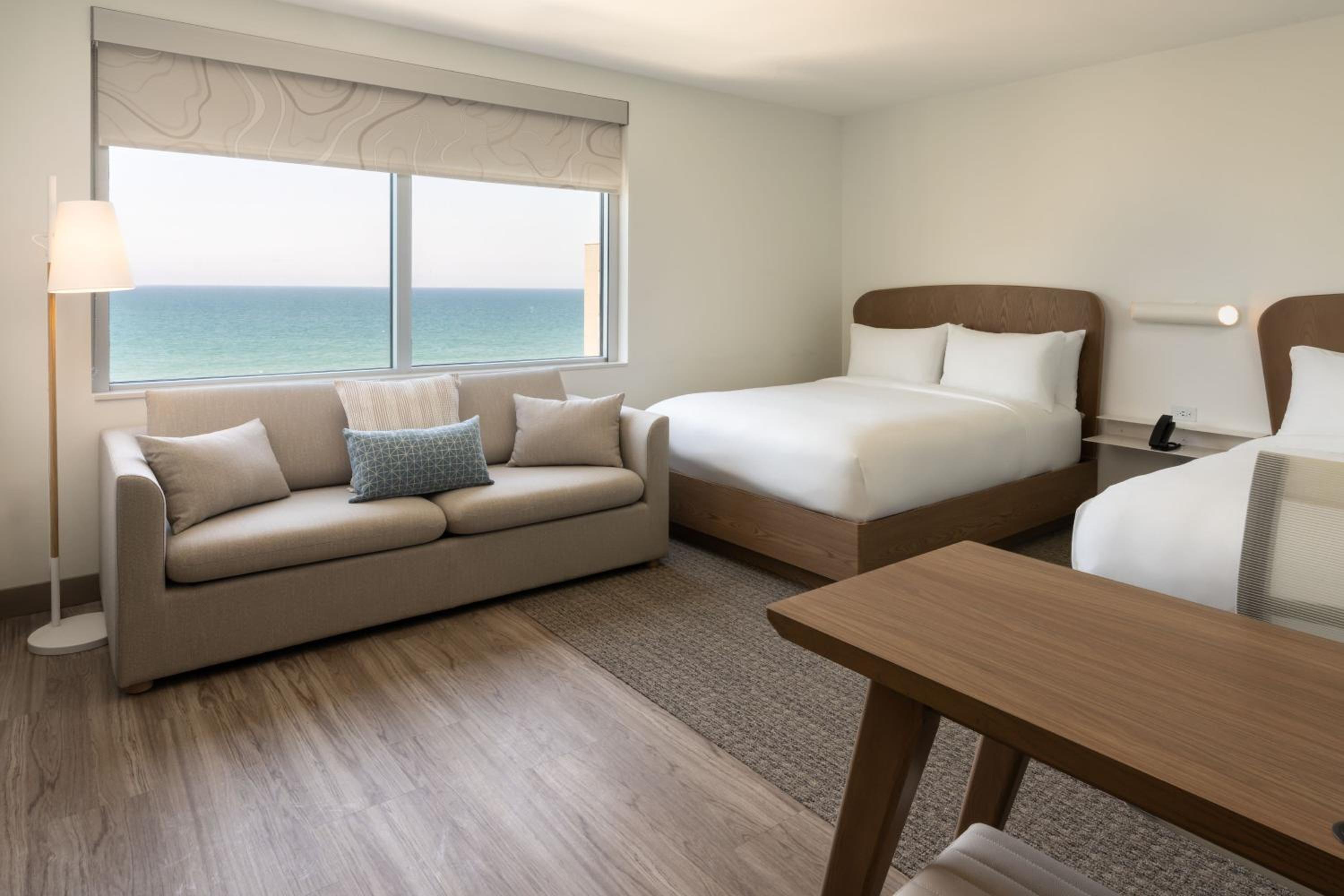 Studio Queen Room with Ocean View and Sofa Bed - Mobility Accessible with Roll-in Shower