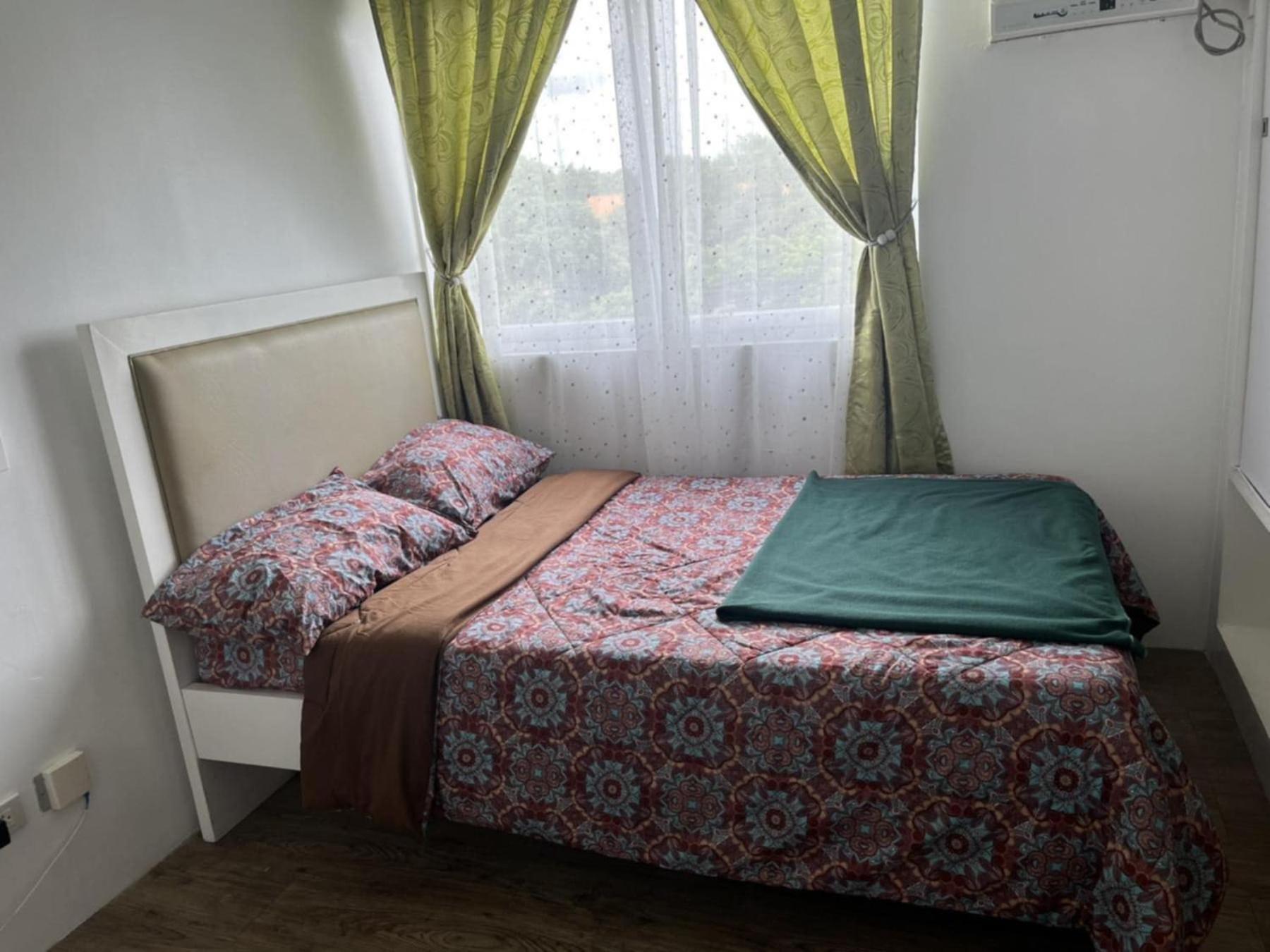 One-Bedroom Apartment photo 3