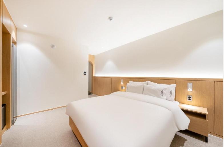 Premium Room - Photo 5