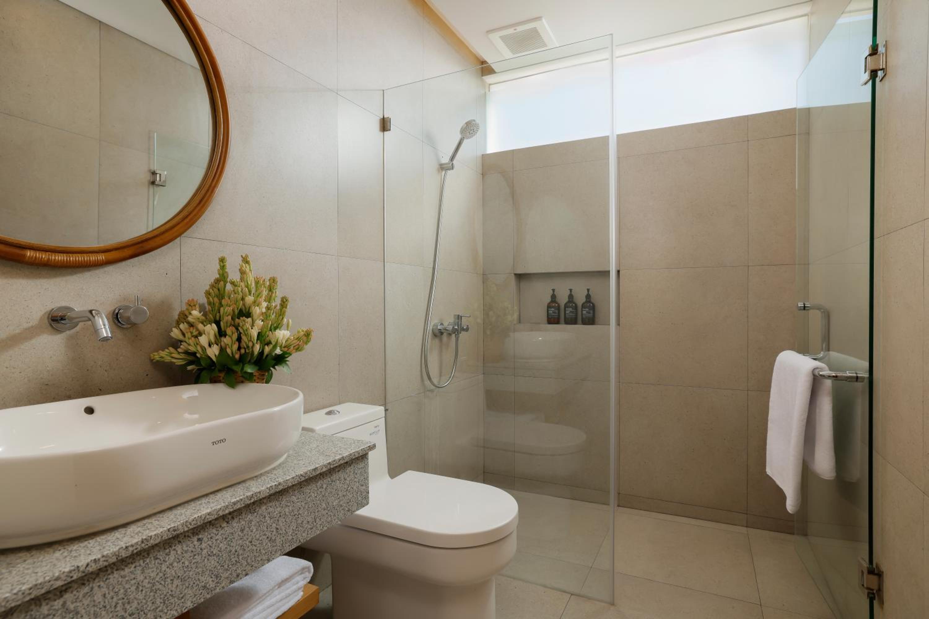Two-Bedroom Villa - Photo 8