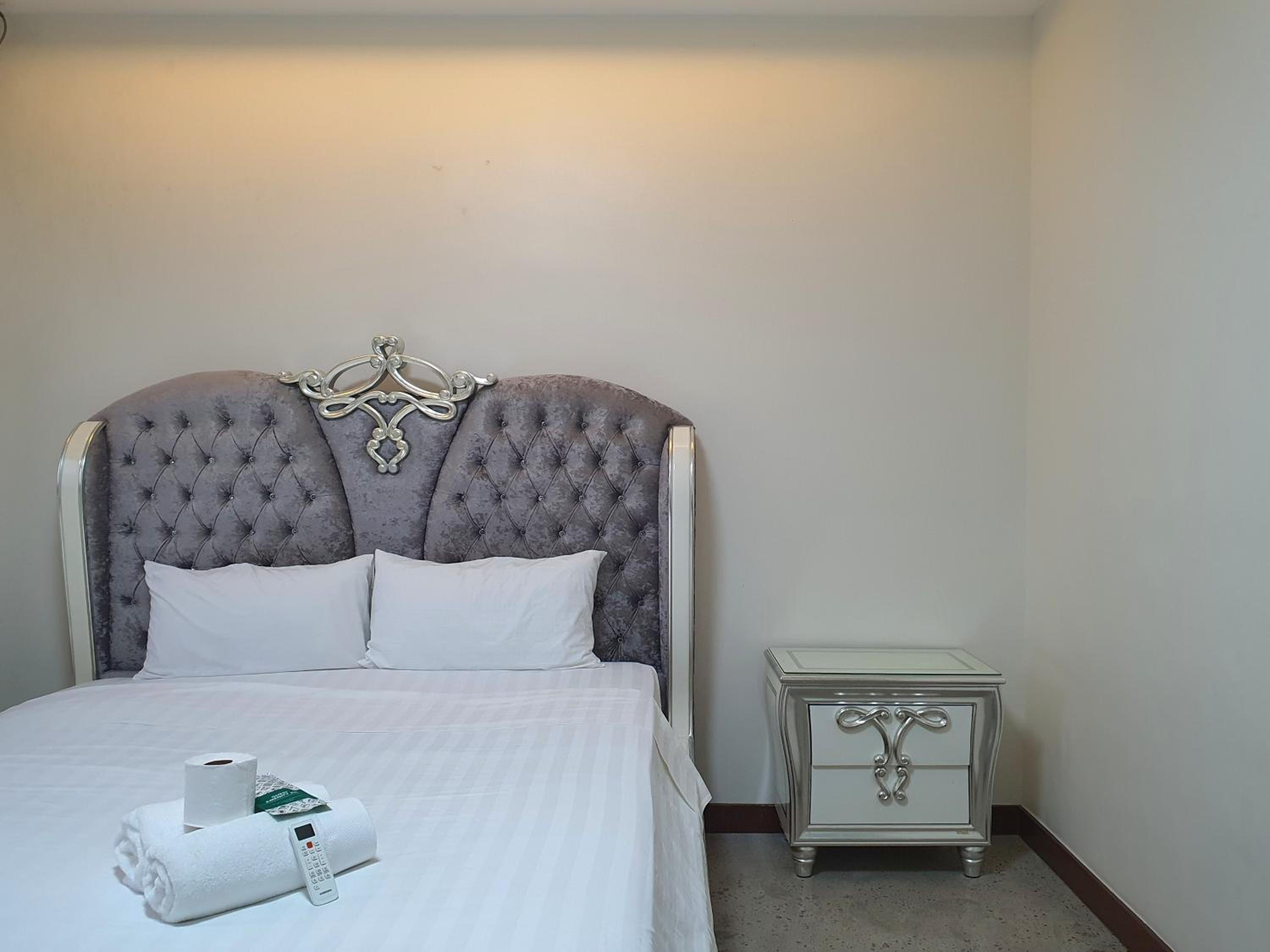 Villa photo 3