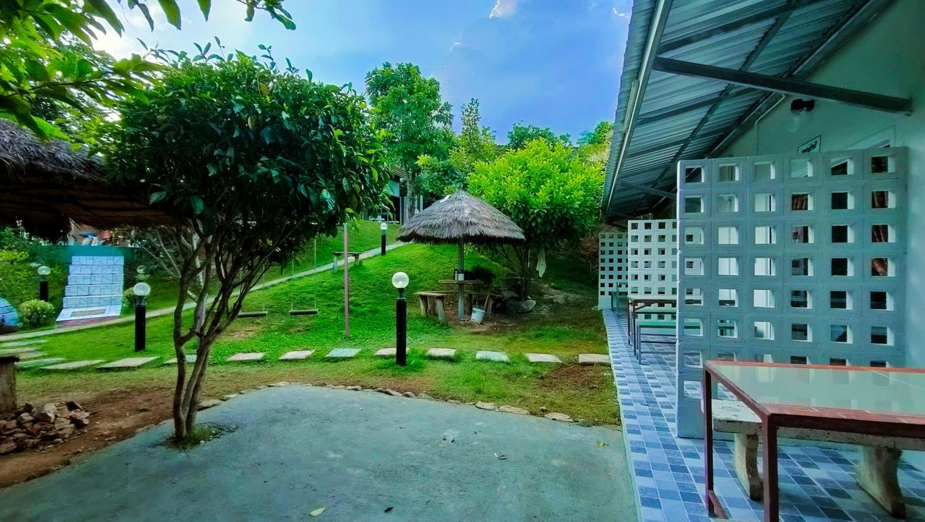 Triple Room with View - Photo 8