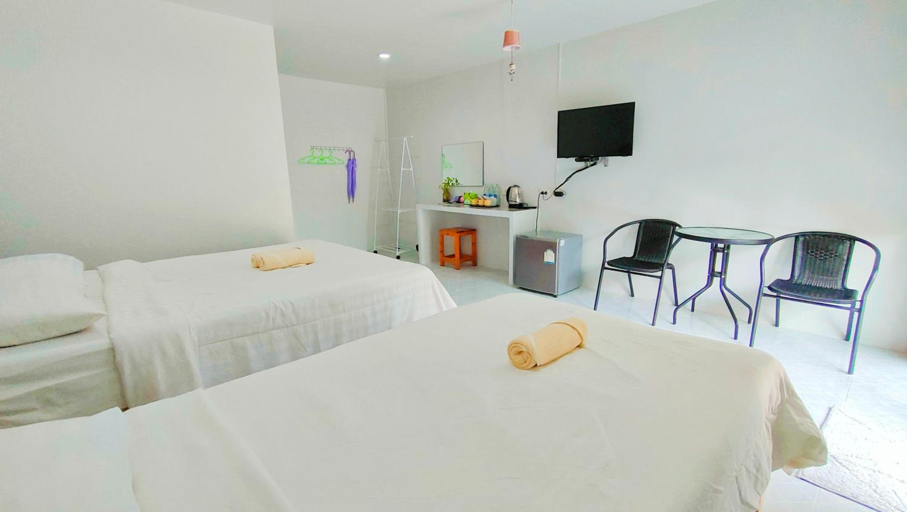 Triple Room with View - Photo 12