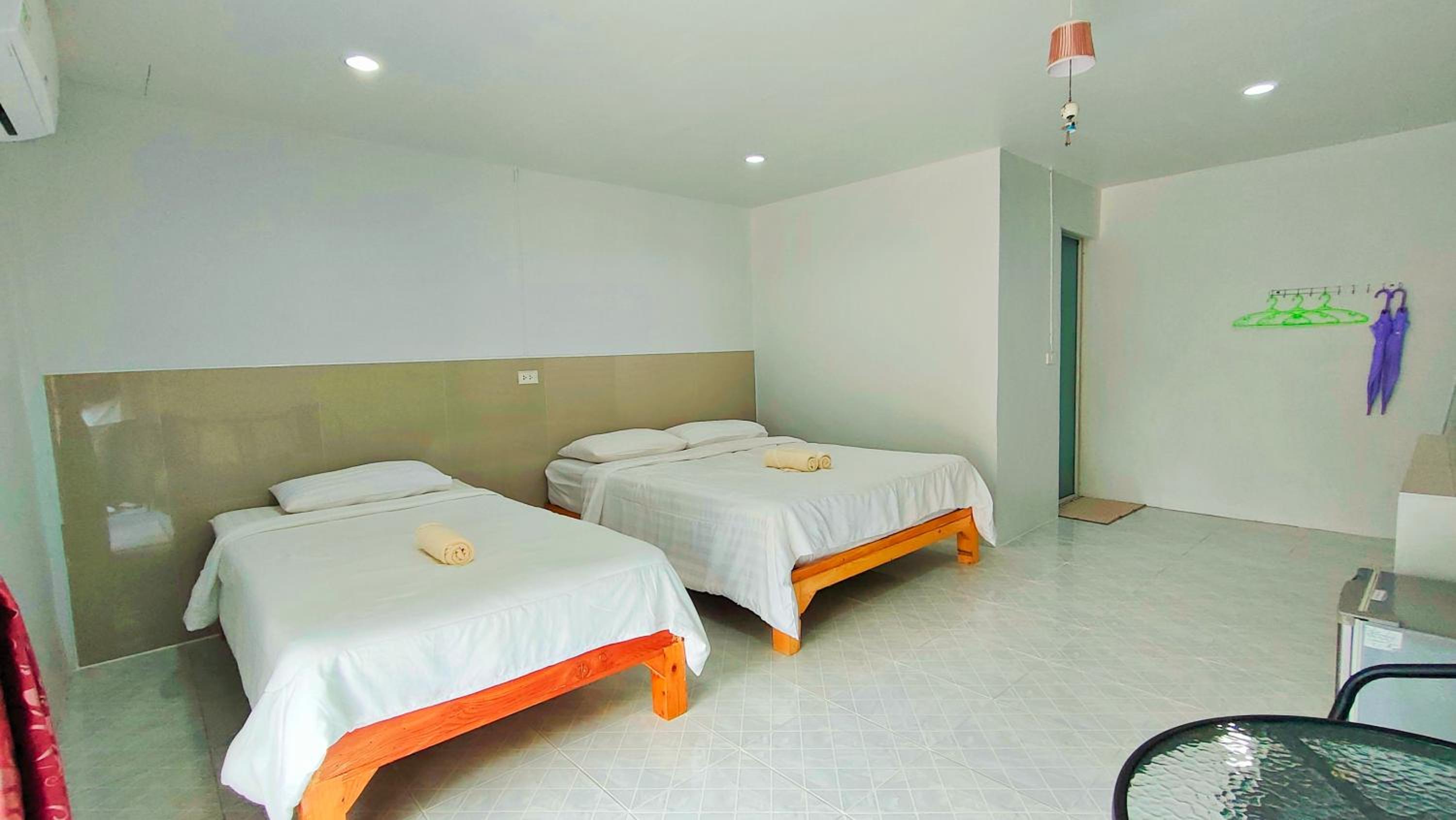 Triple Room with View - Photo 13