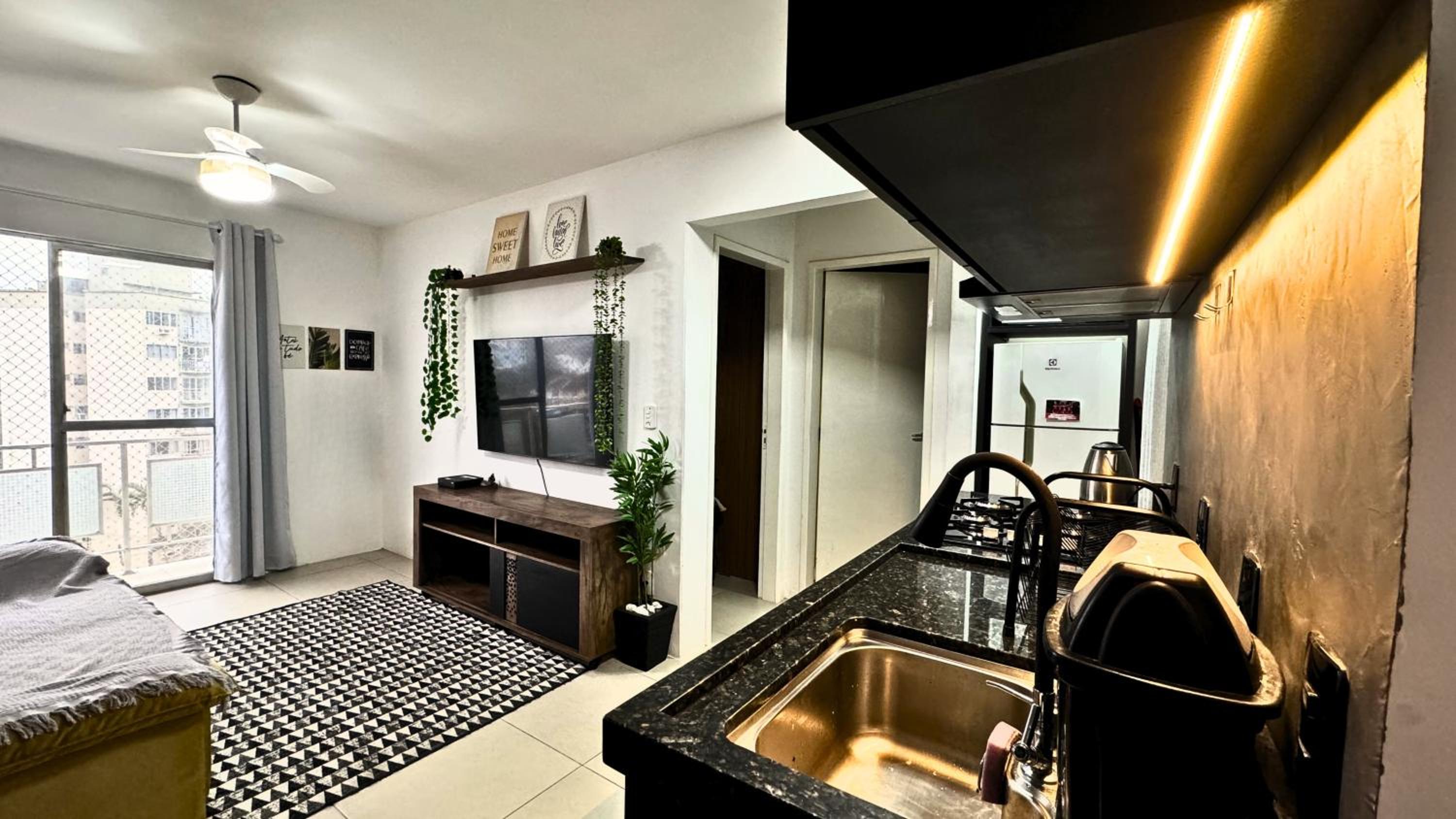 Apartment photo 1