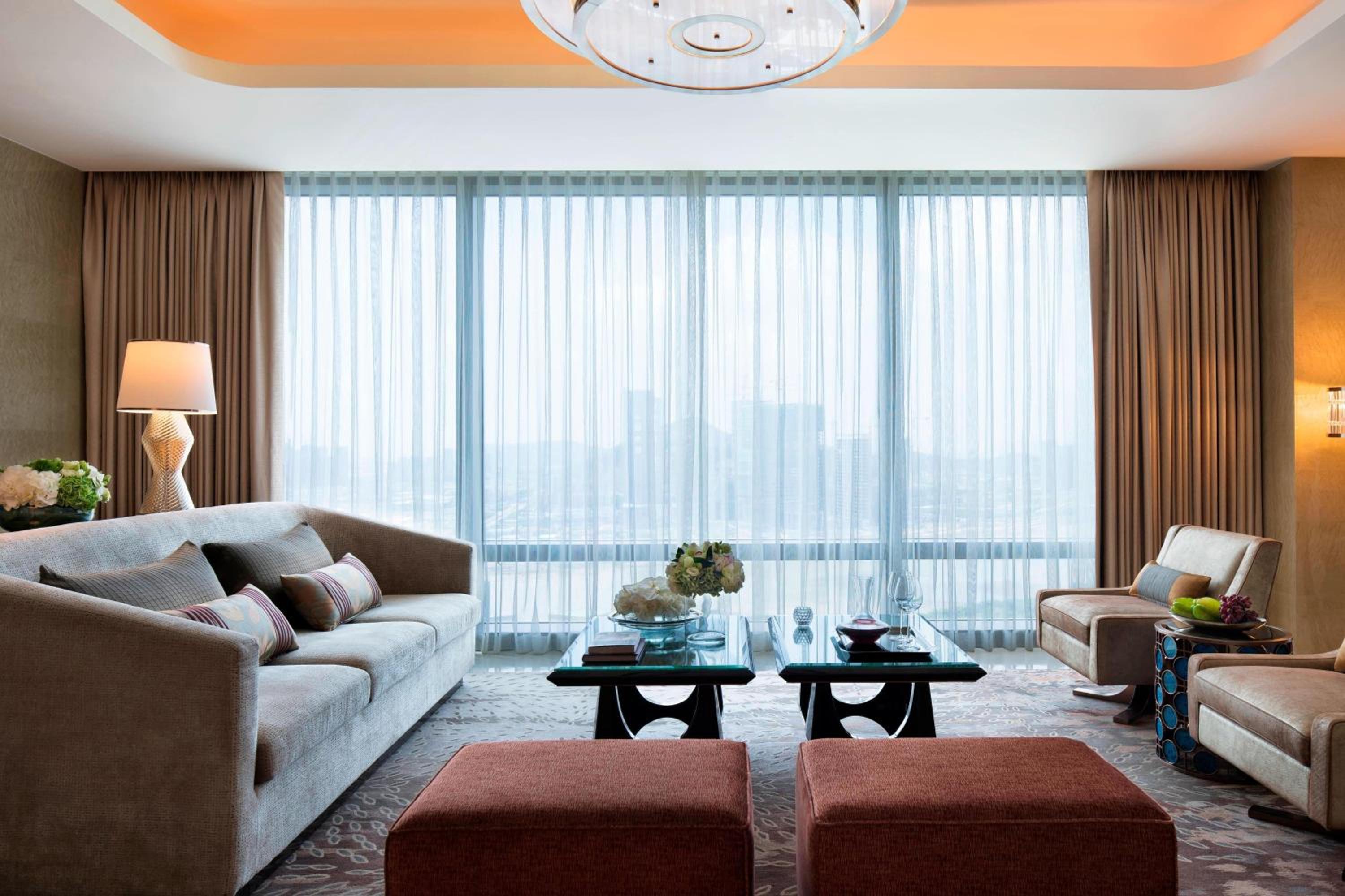 Chairman King Suite photo 2