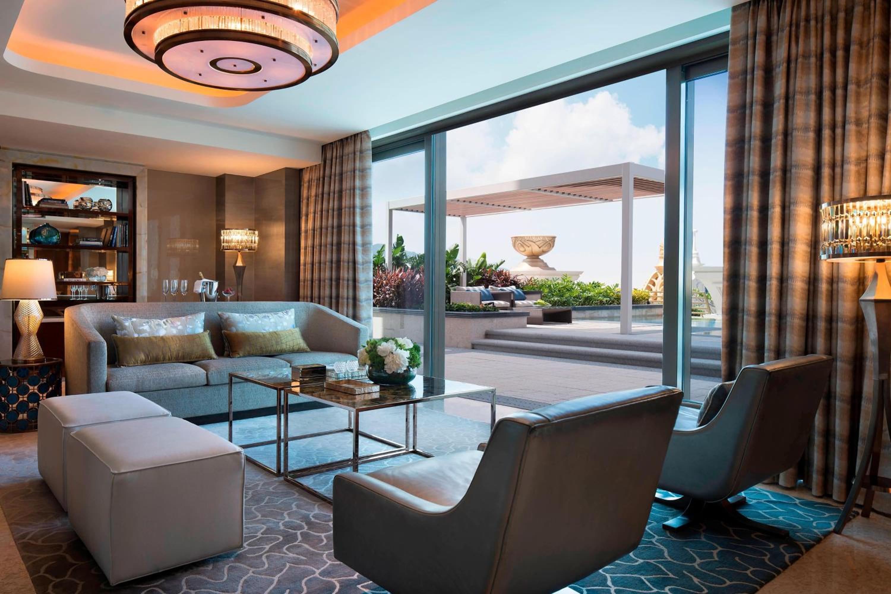Executive Presidential Suite with Resort View photo 3