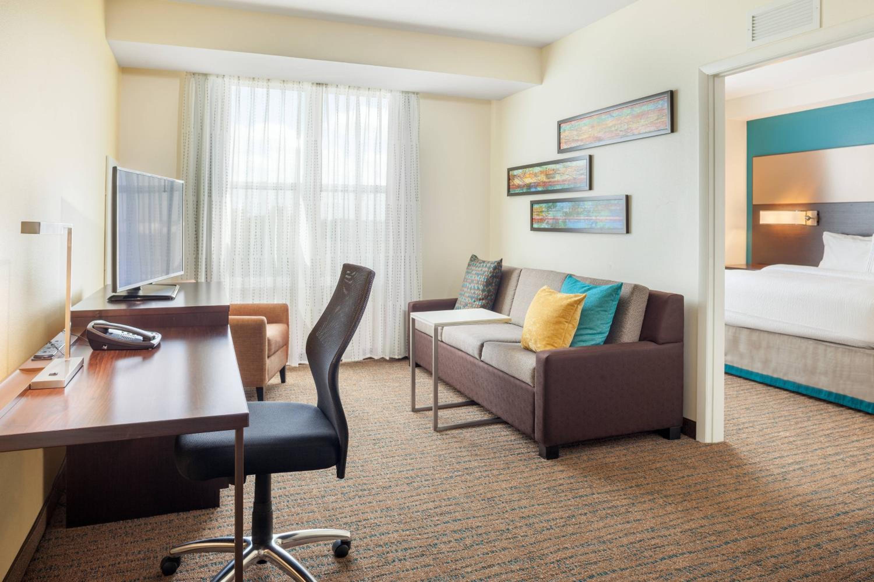 King Studio with Sofa Bed and Skyline View