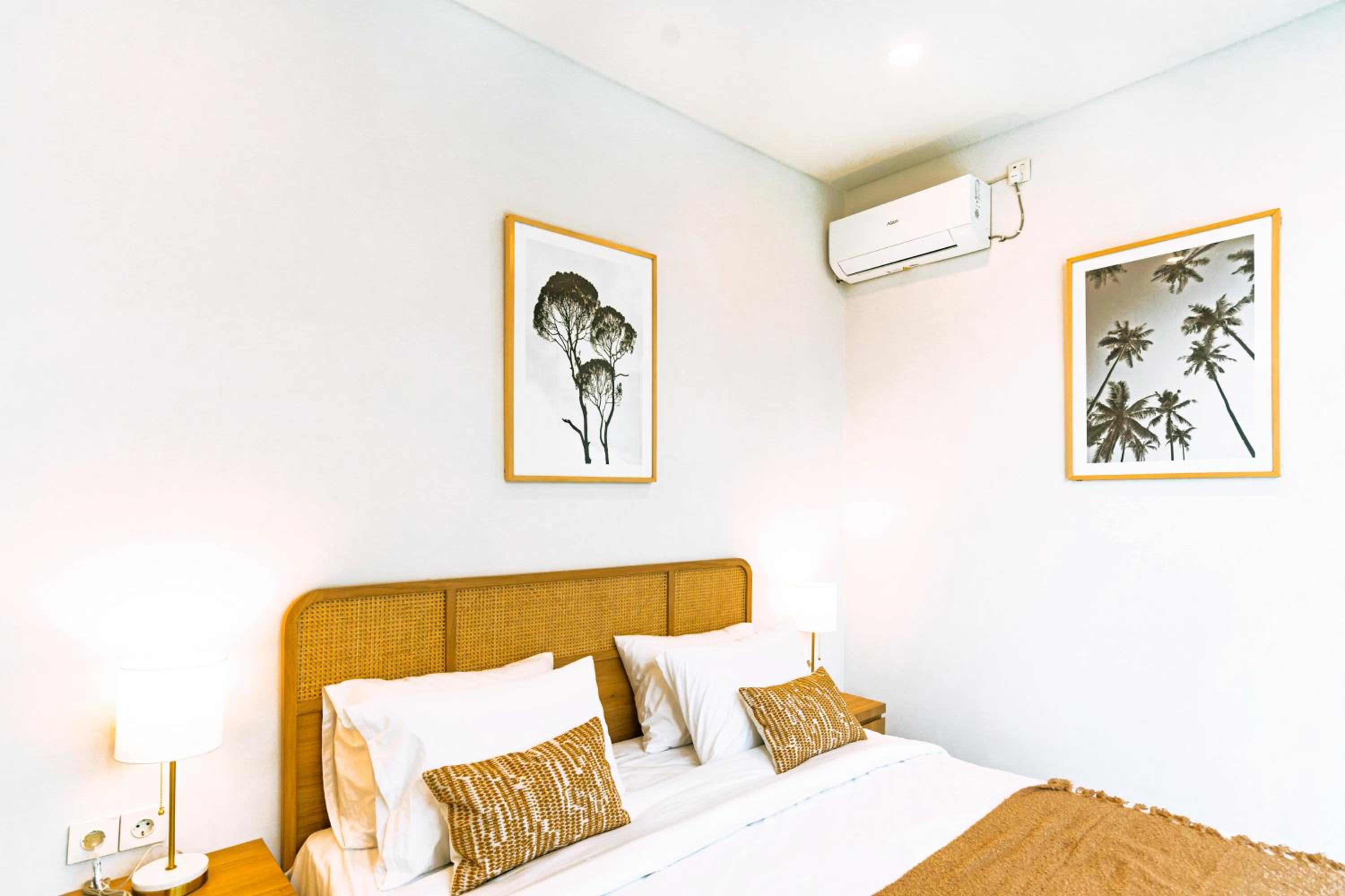 Three-Bedroom Villa photo 2