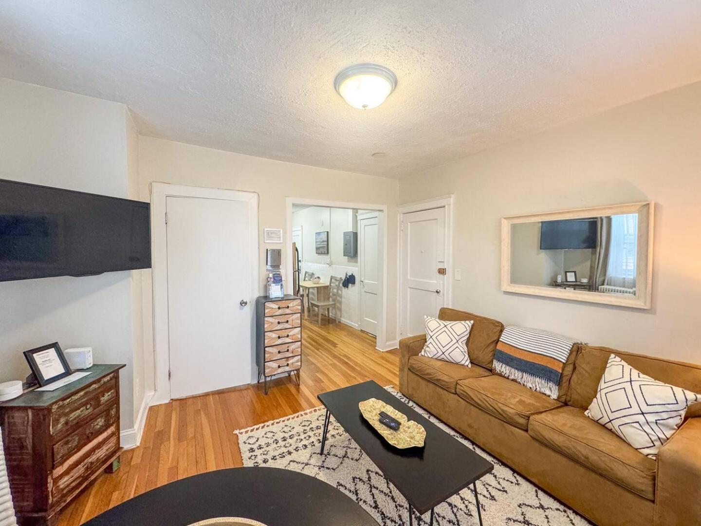 Apartment photo 1