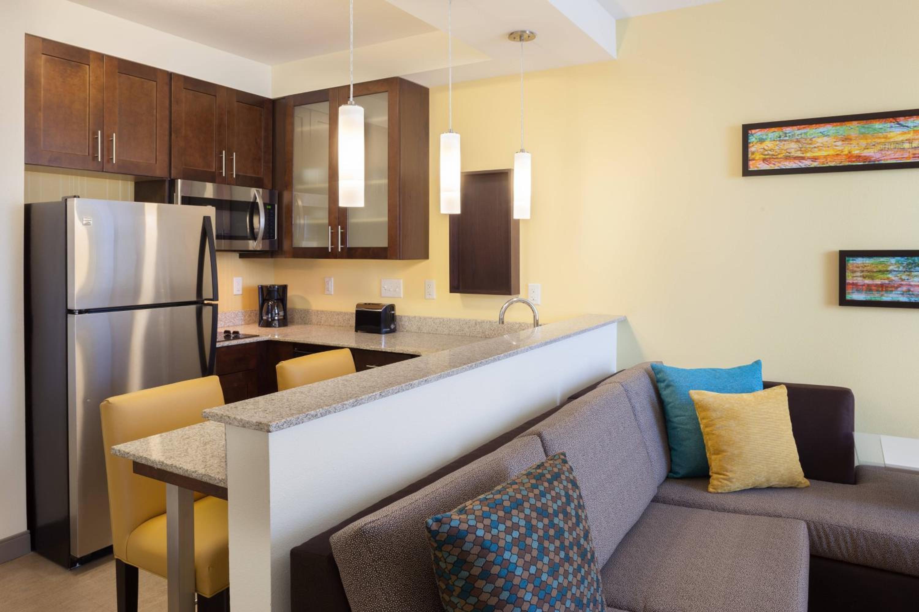 One-Bedroom King Suite