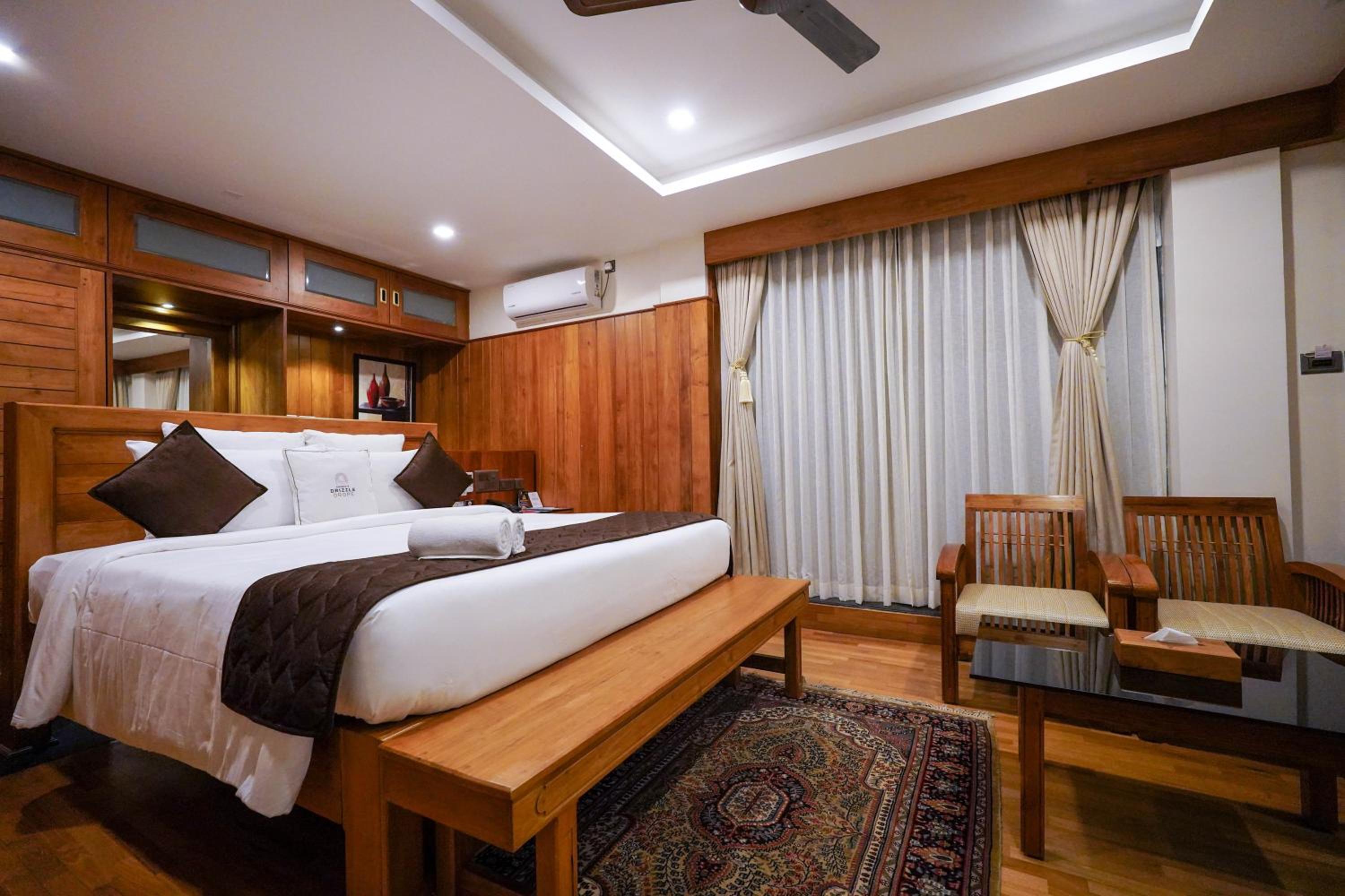 Deluxe Double Room - Photo 1