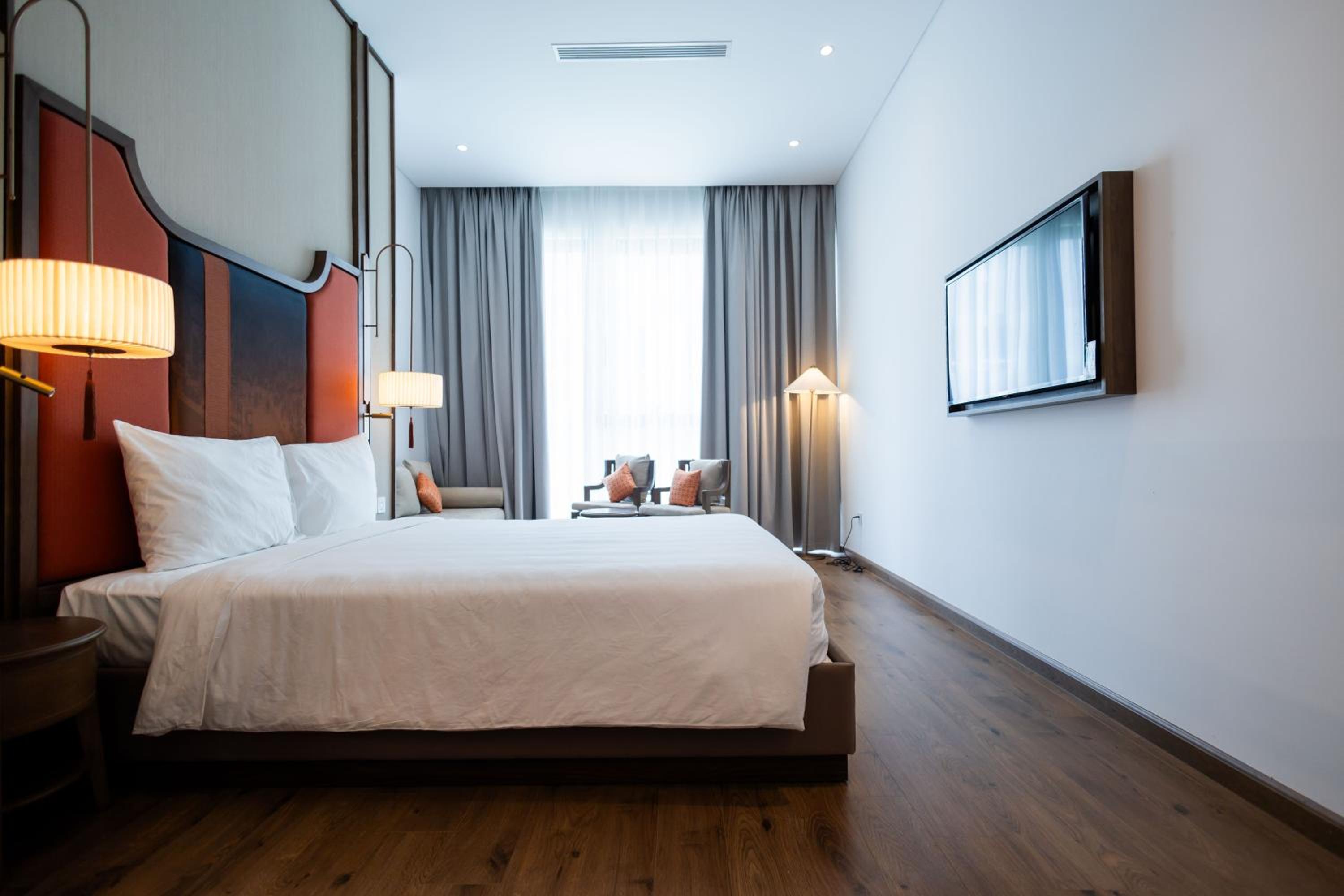 Mixed Dormitory Room