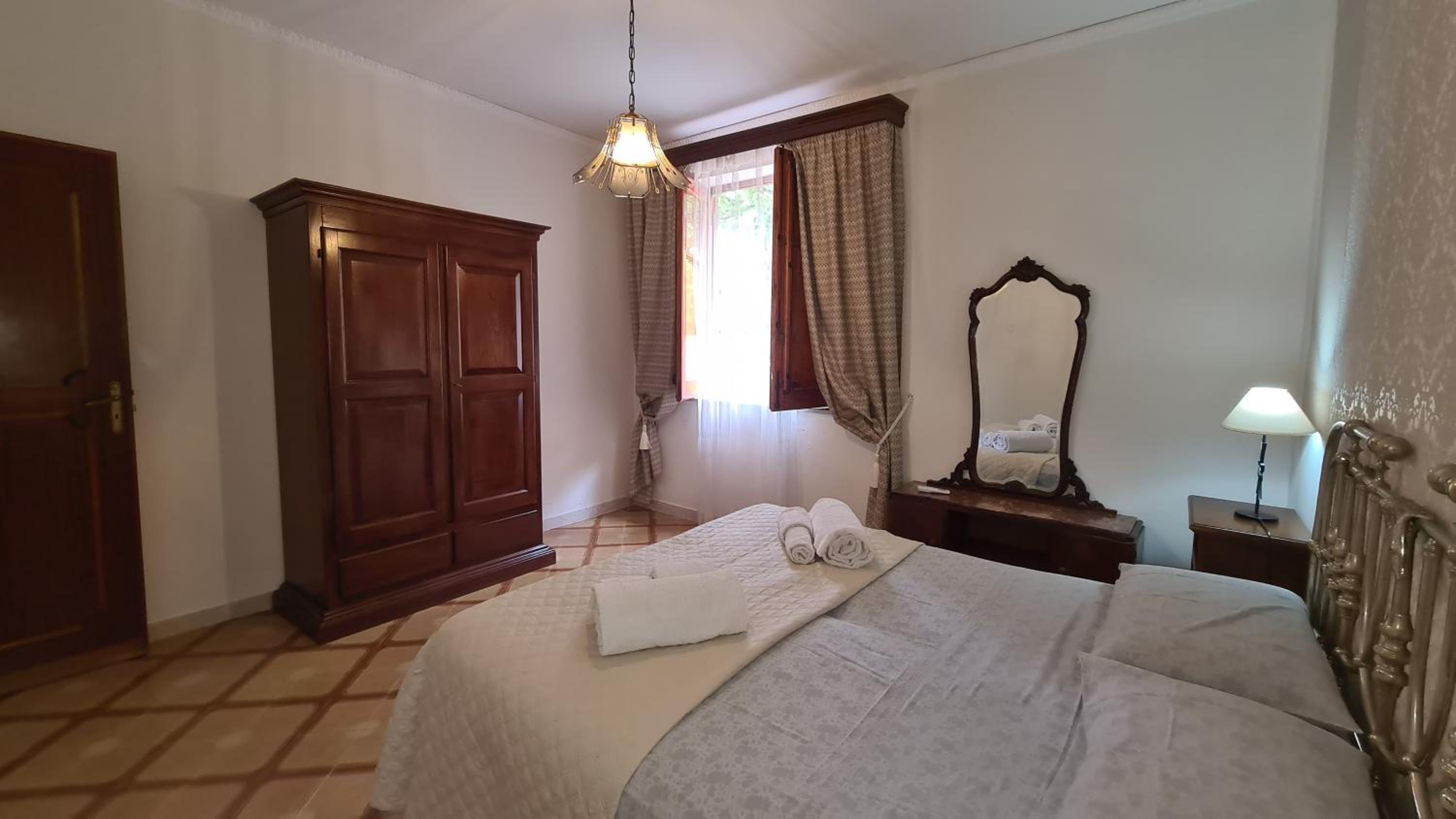 Three-Bedroom Villa - Photo 1