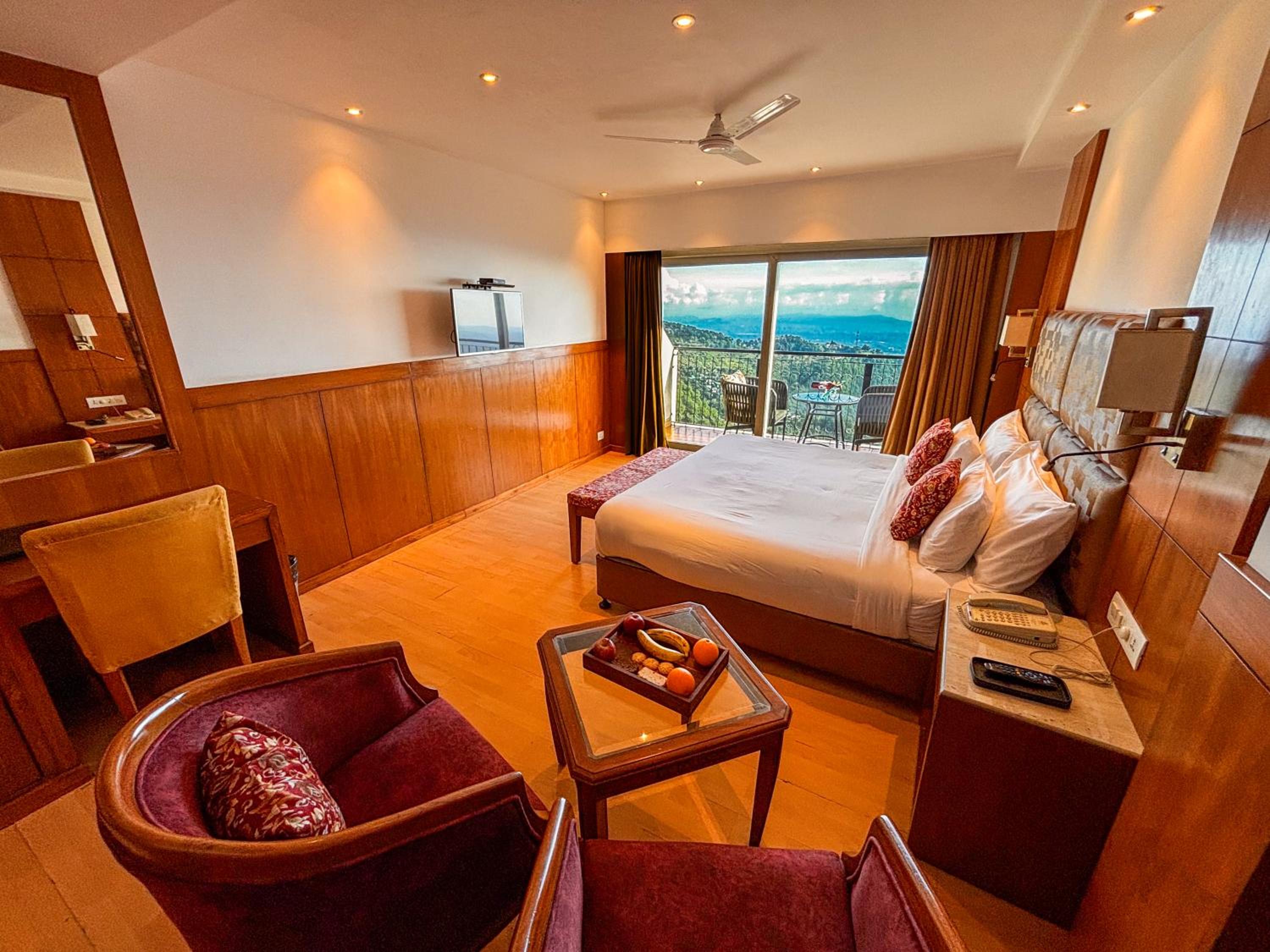 Super Deluxe Valley View Room - Photo 10