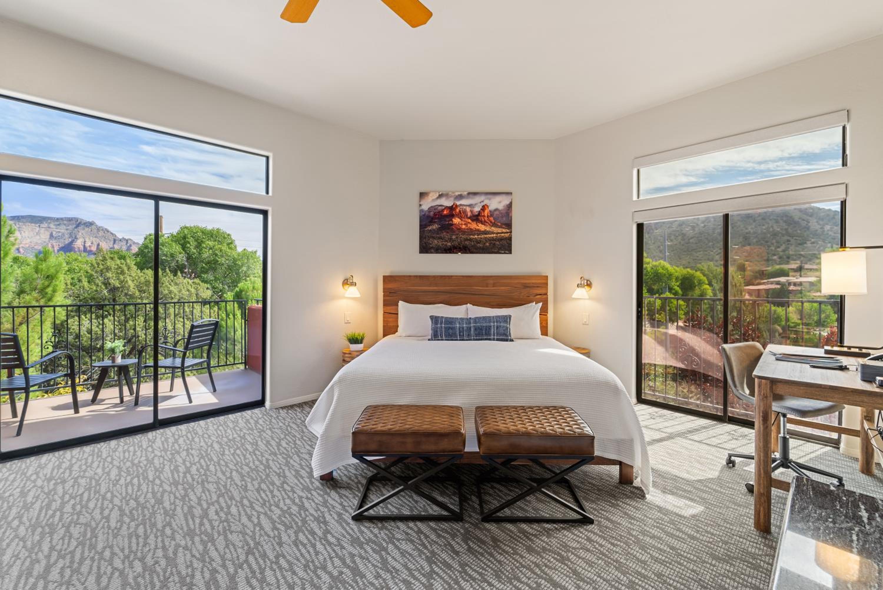 Premium Red Rock Suite - Photo 3
