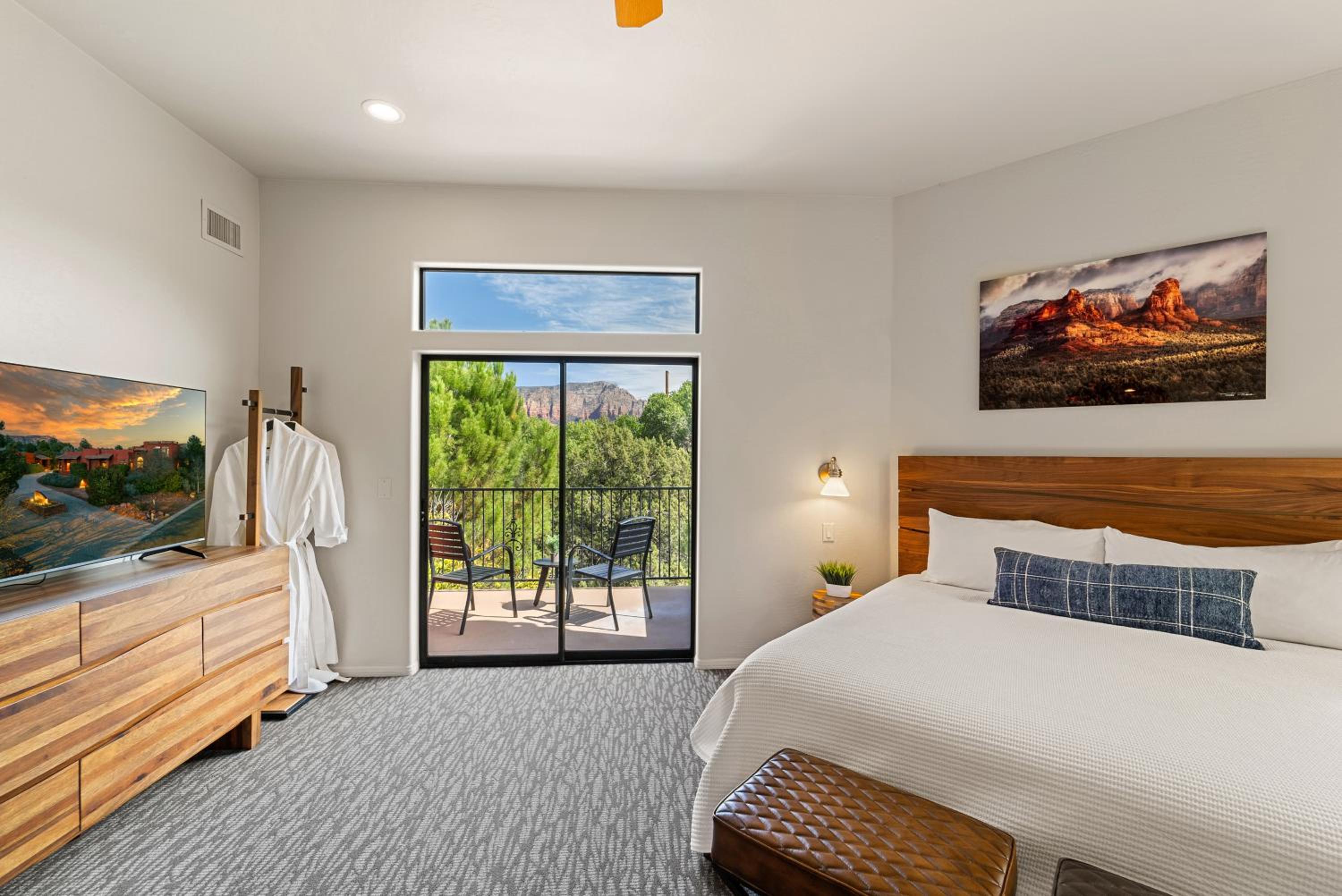 Premium Red Rock Suite - Photo 1