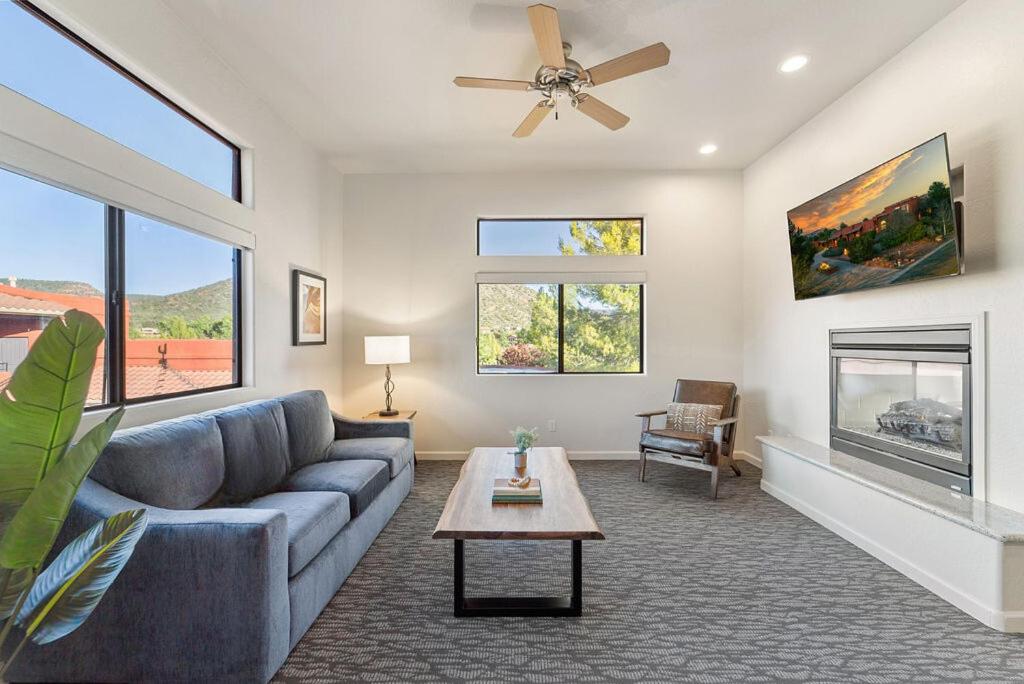 Premium Suite - Photo 6