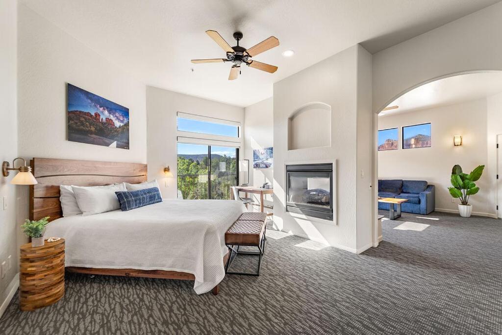 Deluxe Suite - Photo 5