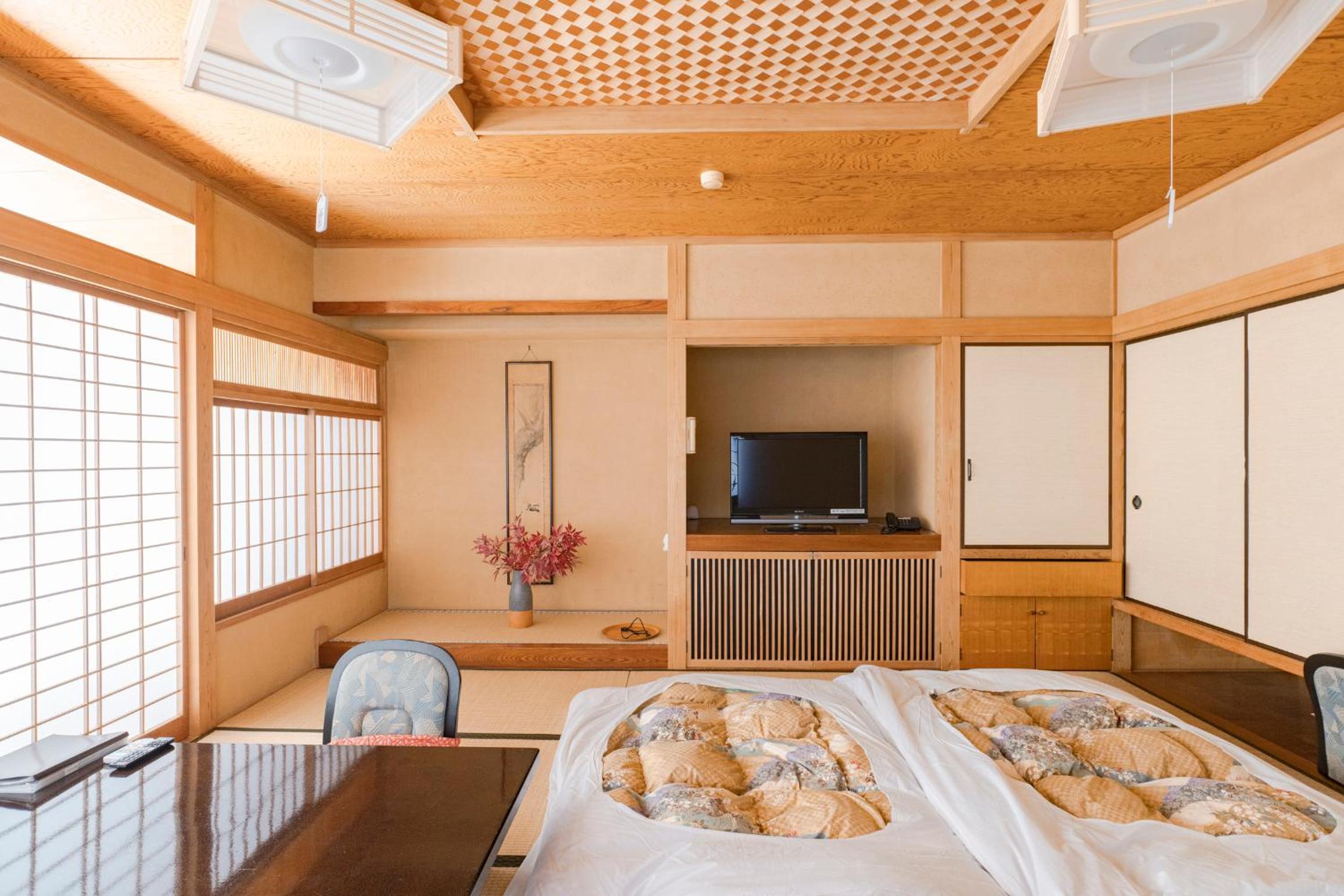 Japanese-Style Quadruple Room photo 2