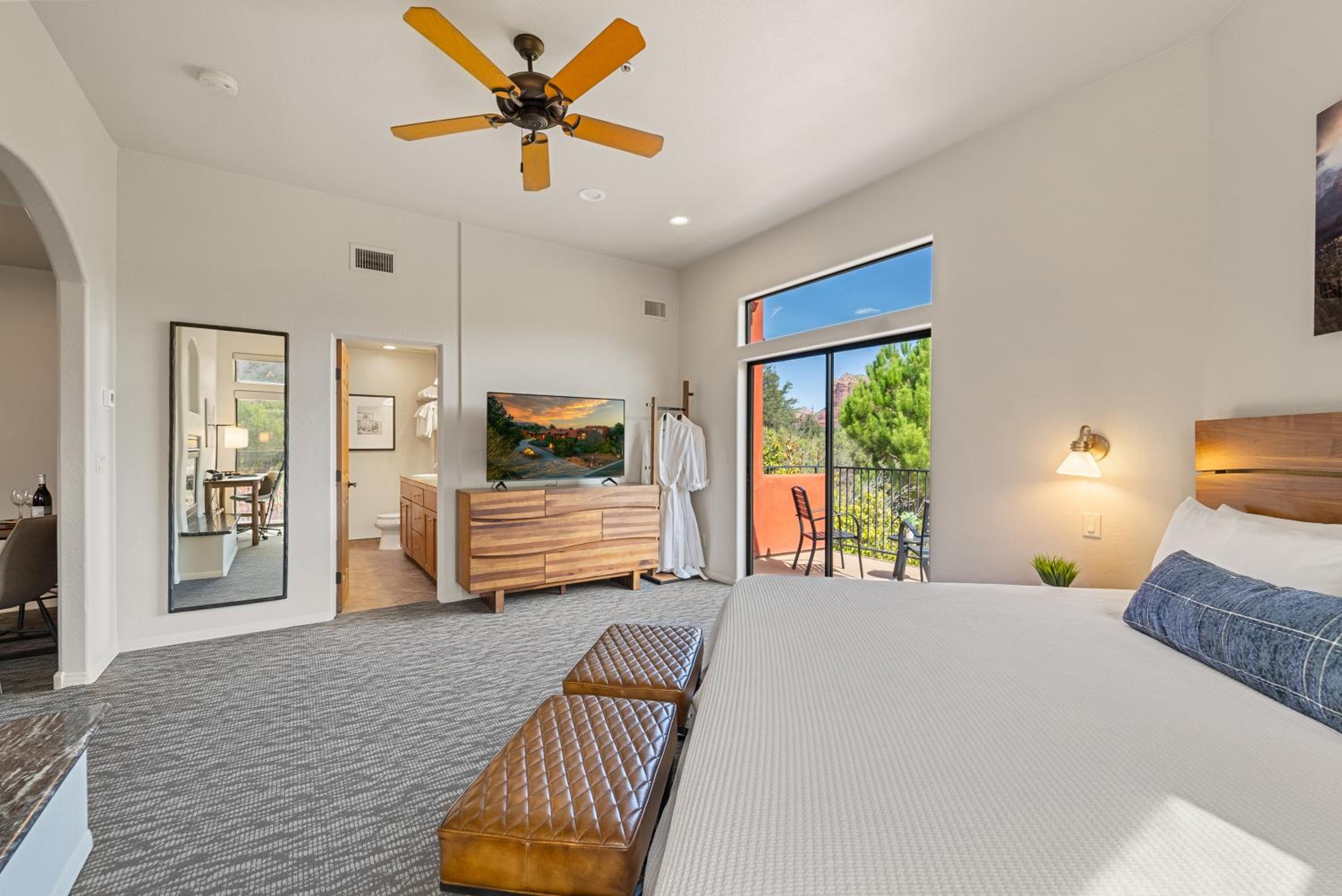 Premium Red Rock Suite - Photo 7