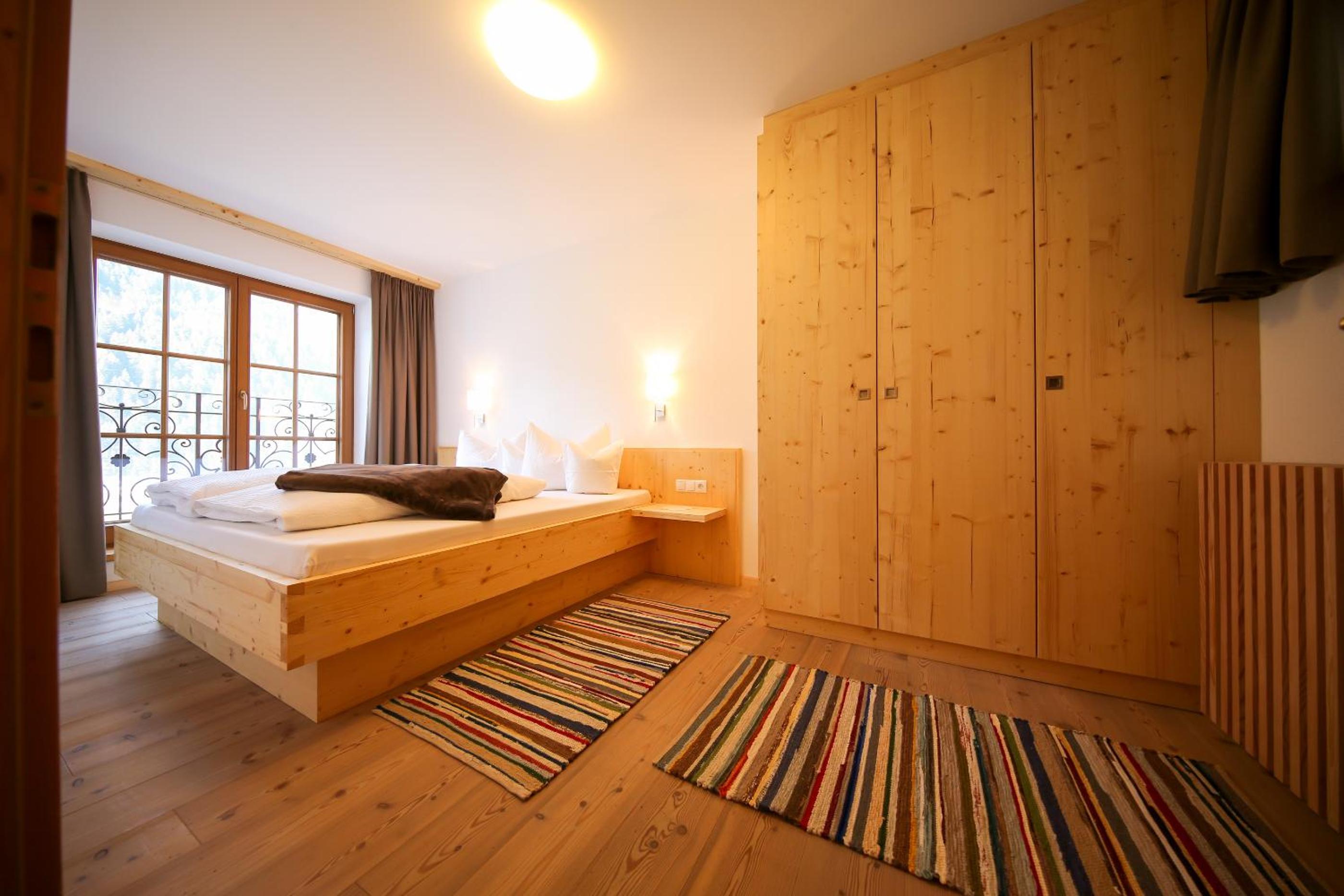 One-Bedroom Apartment - Annex photo 2