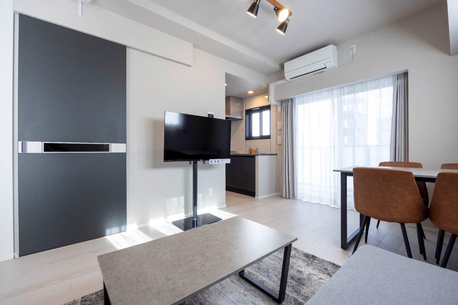 One-Bedroom Apartment photo 2