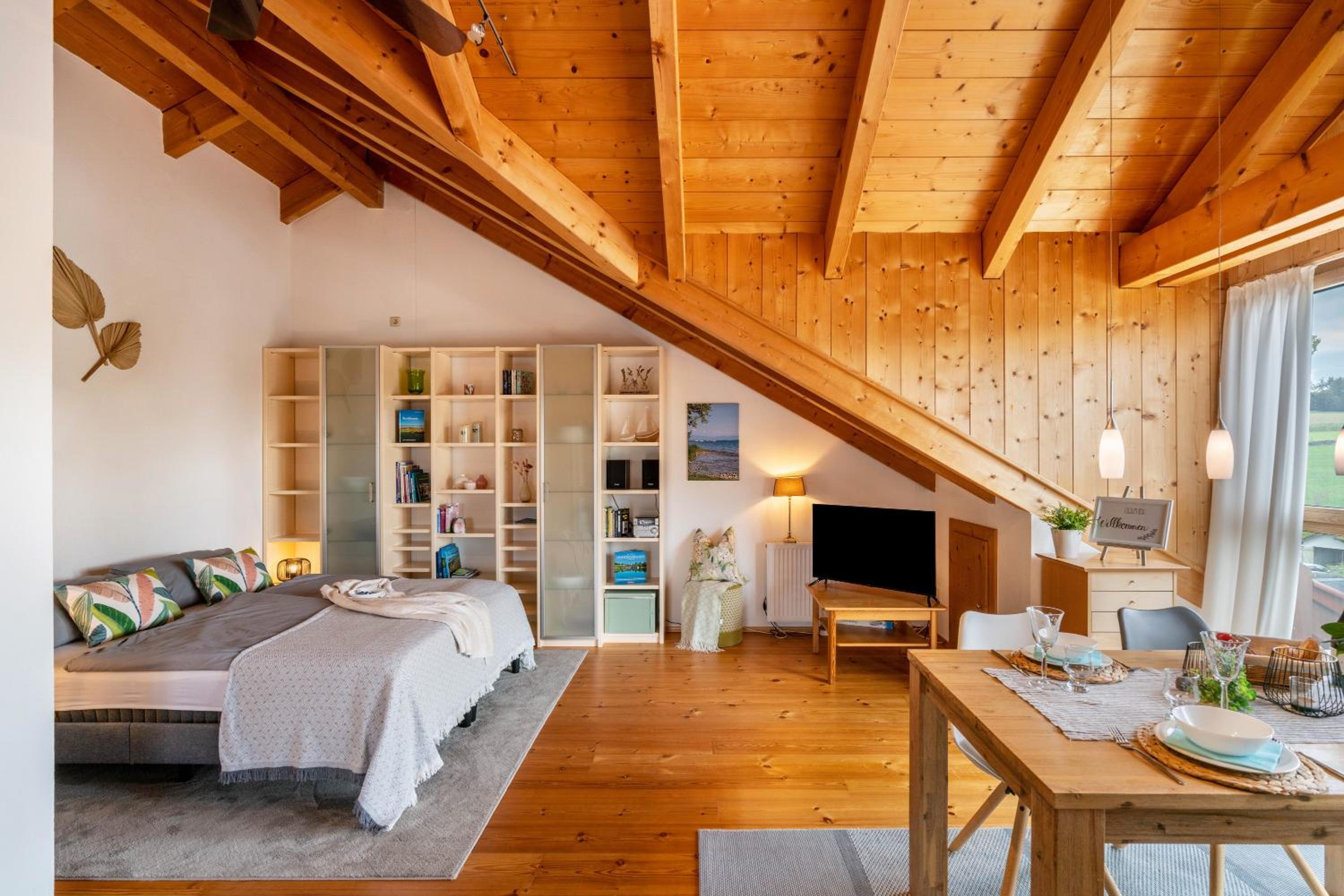 Superior One-Bedroom Apartment with Balcony