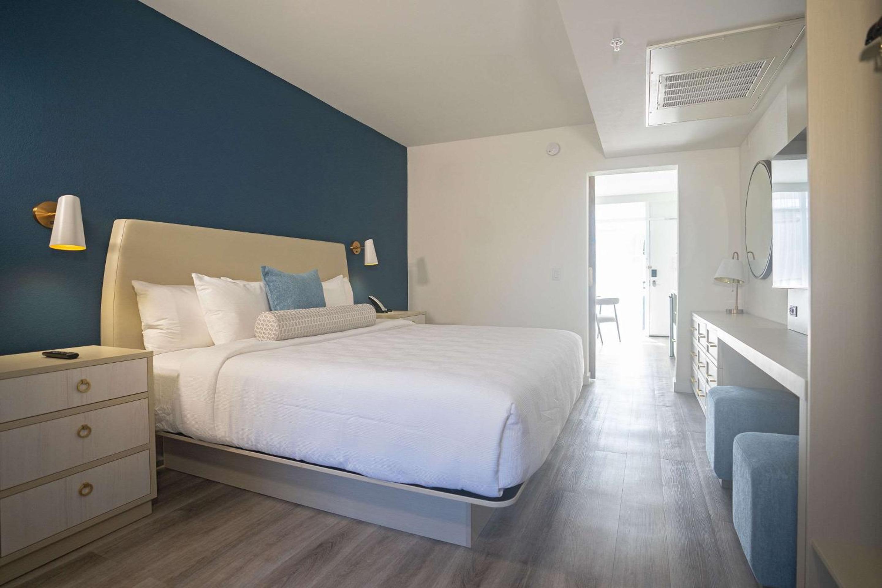 King Suite with Sofa Bed