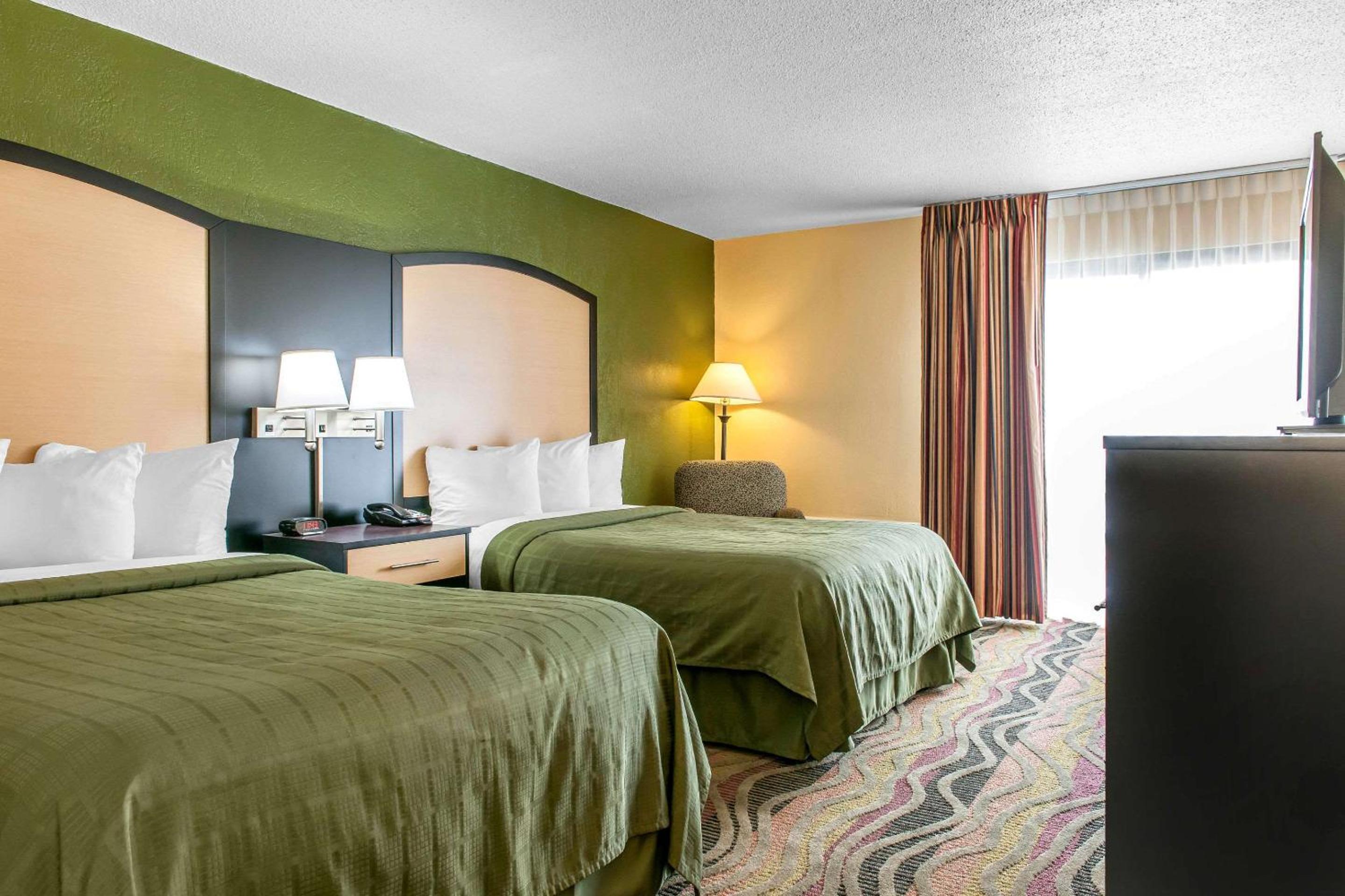 Double Room with Two Double Beds - Non-Smoking - Photo 1