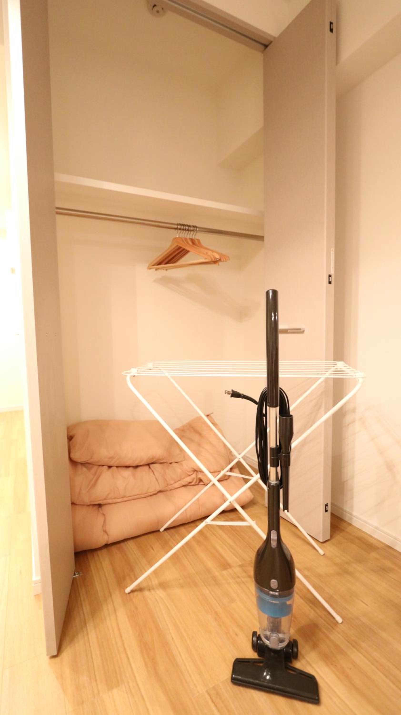 Deluxe Room with Kitchen (2 Double Beds and 1 Sofa Bed) - Non-Smoking - Photo 7