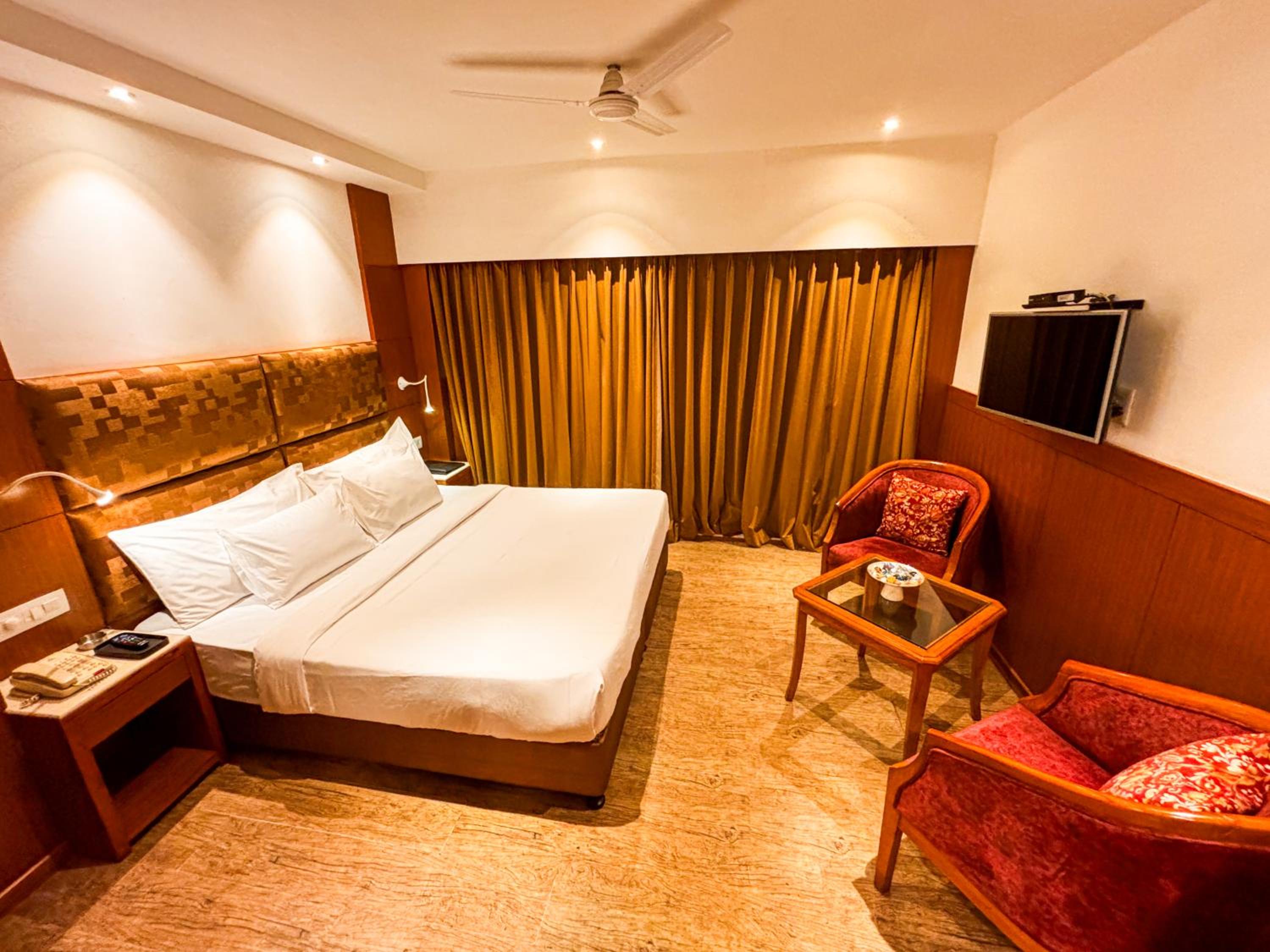 Super Deluxe Forest View Room - Photo 1