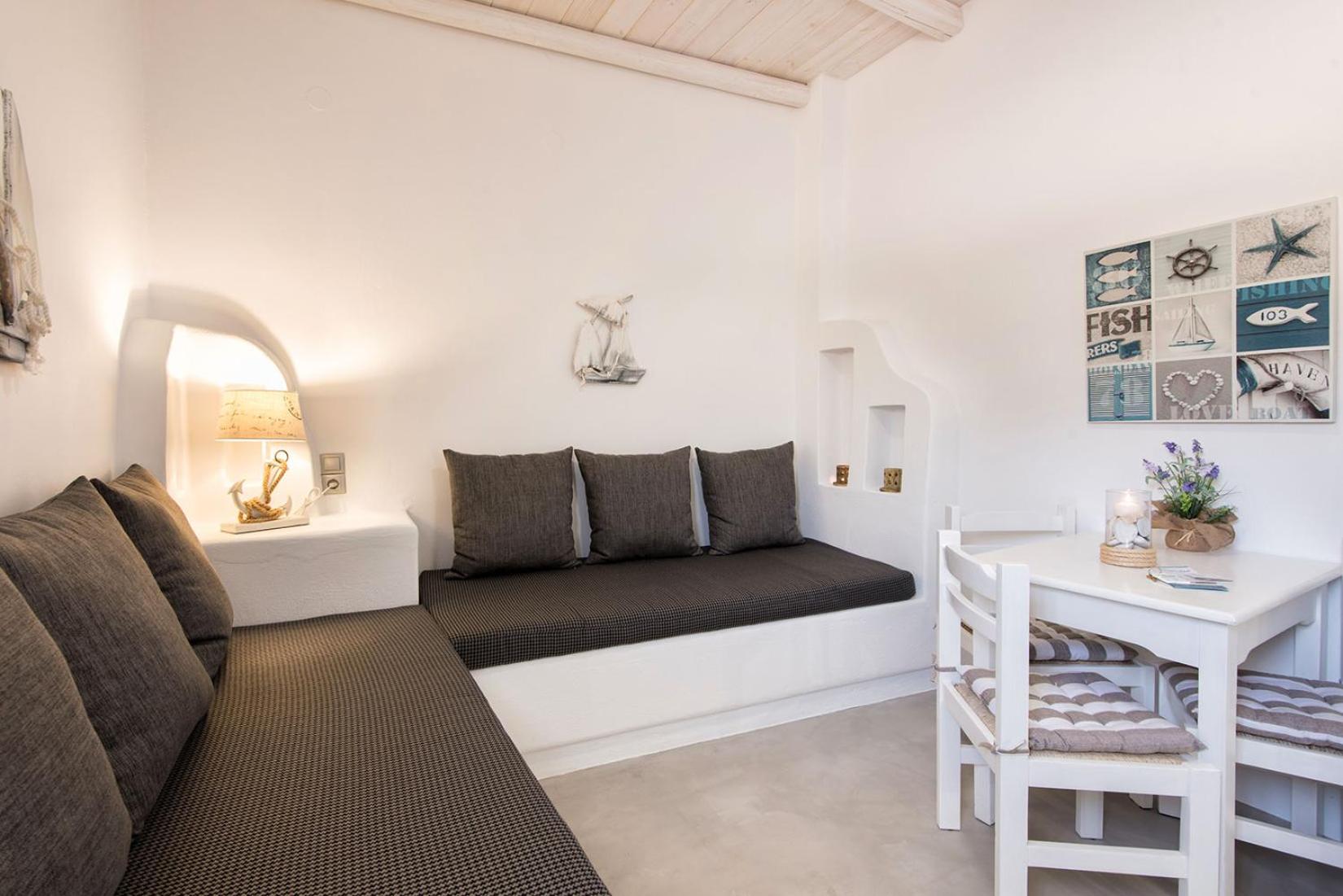 Apartment with Sea View - Photo 29