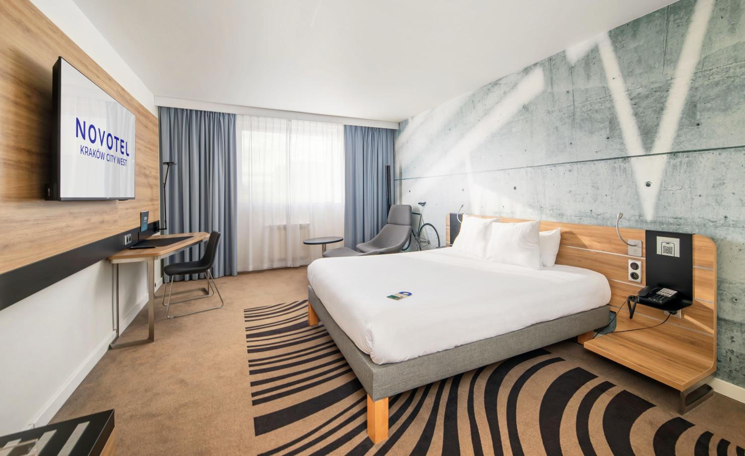 Executive Queen Room - Photo 6