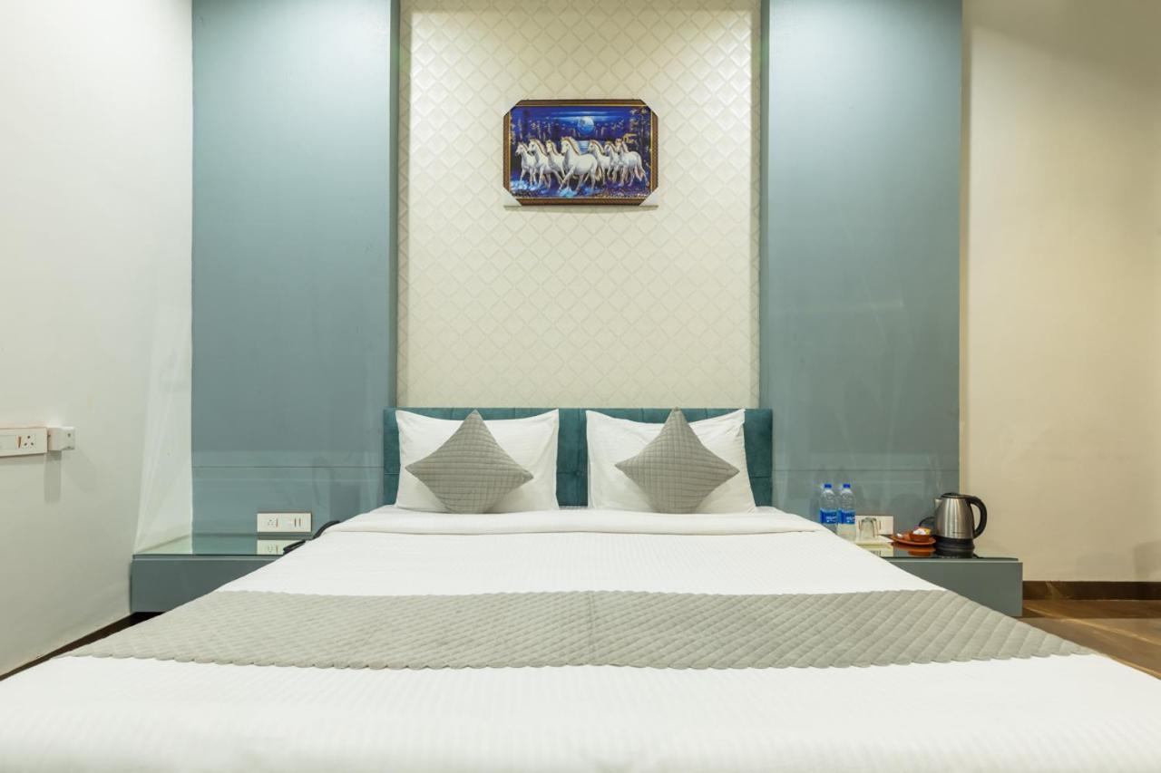Deluxe Double Room photo 2