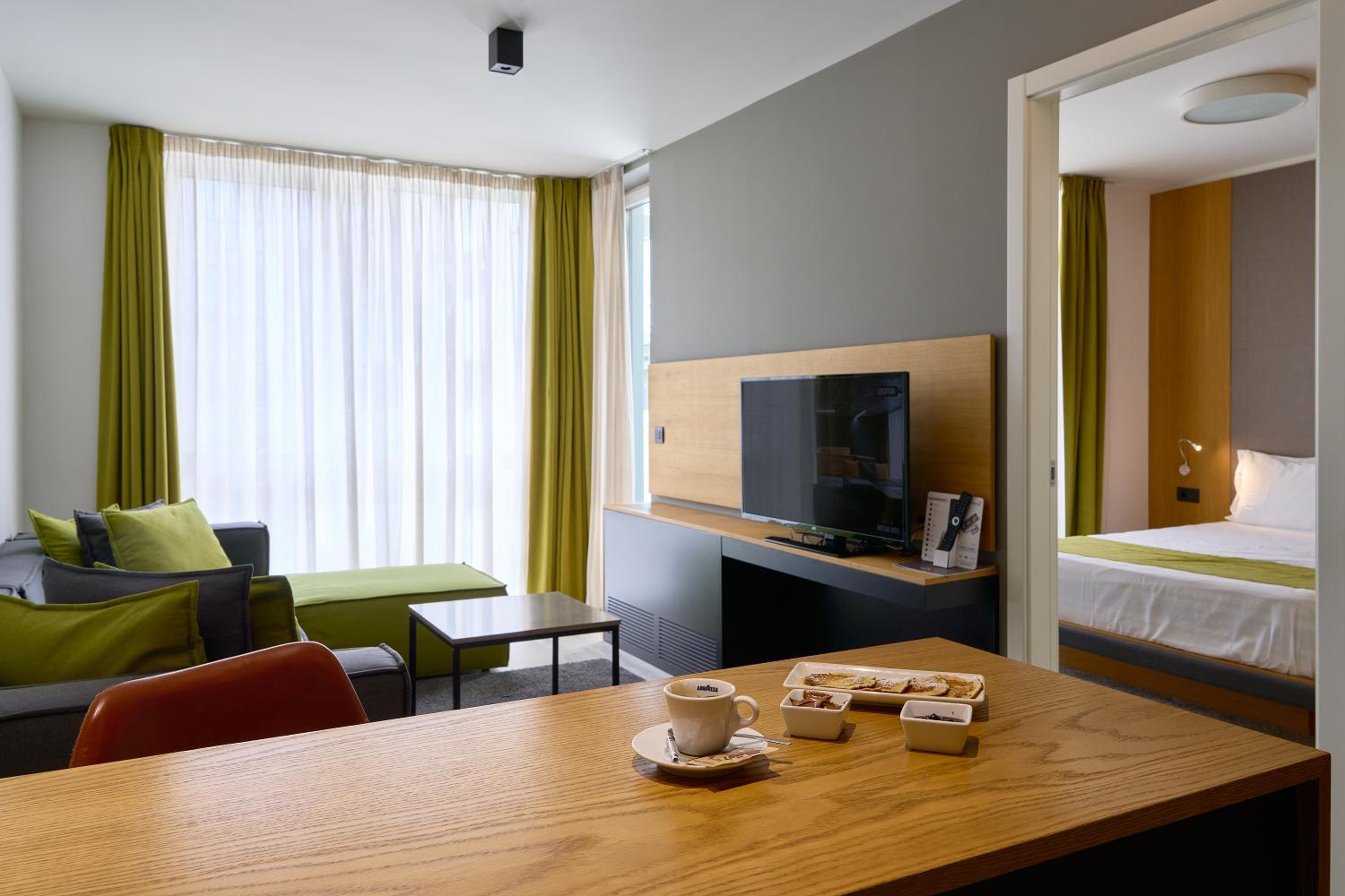 One-Bedroom Suite with Balcony