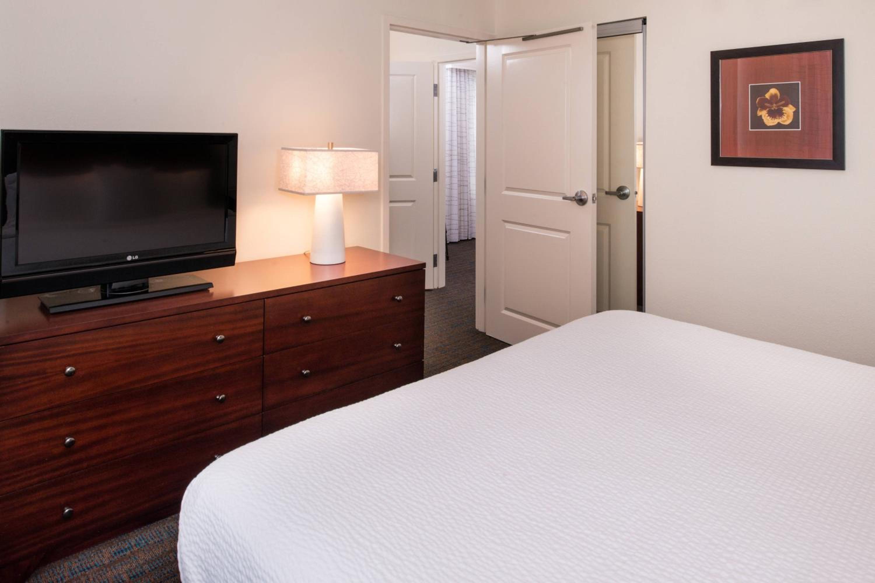 King Suite with Sofa Bed - Photo 3