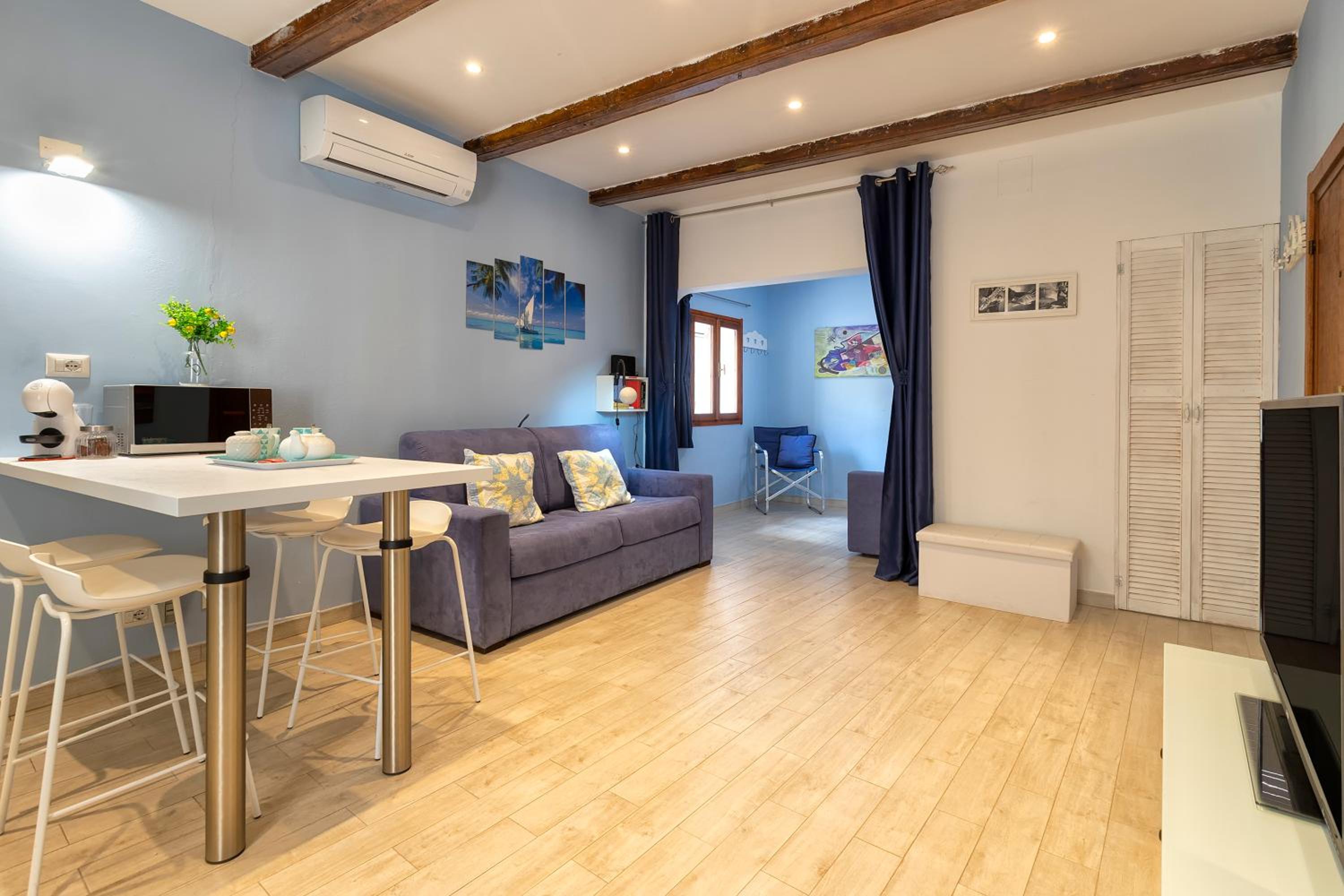 Superior One-Bedroom Apartment