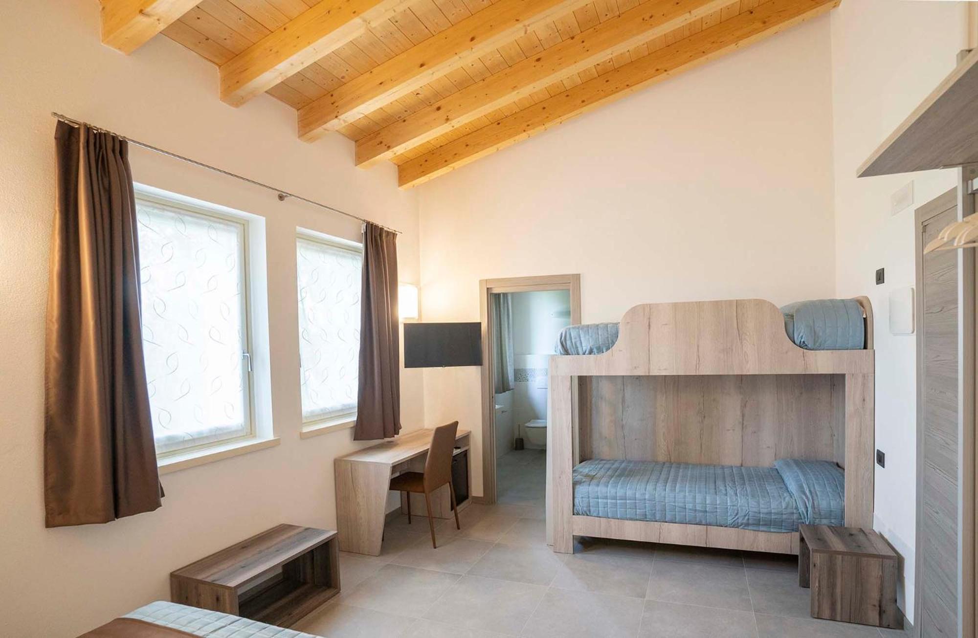 Quadruple Room photo 2