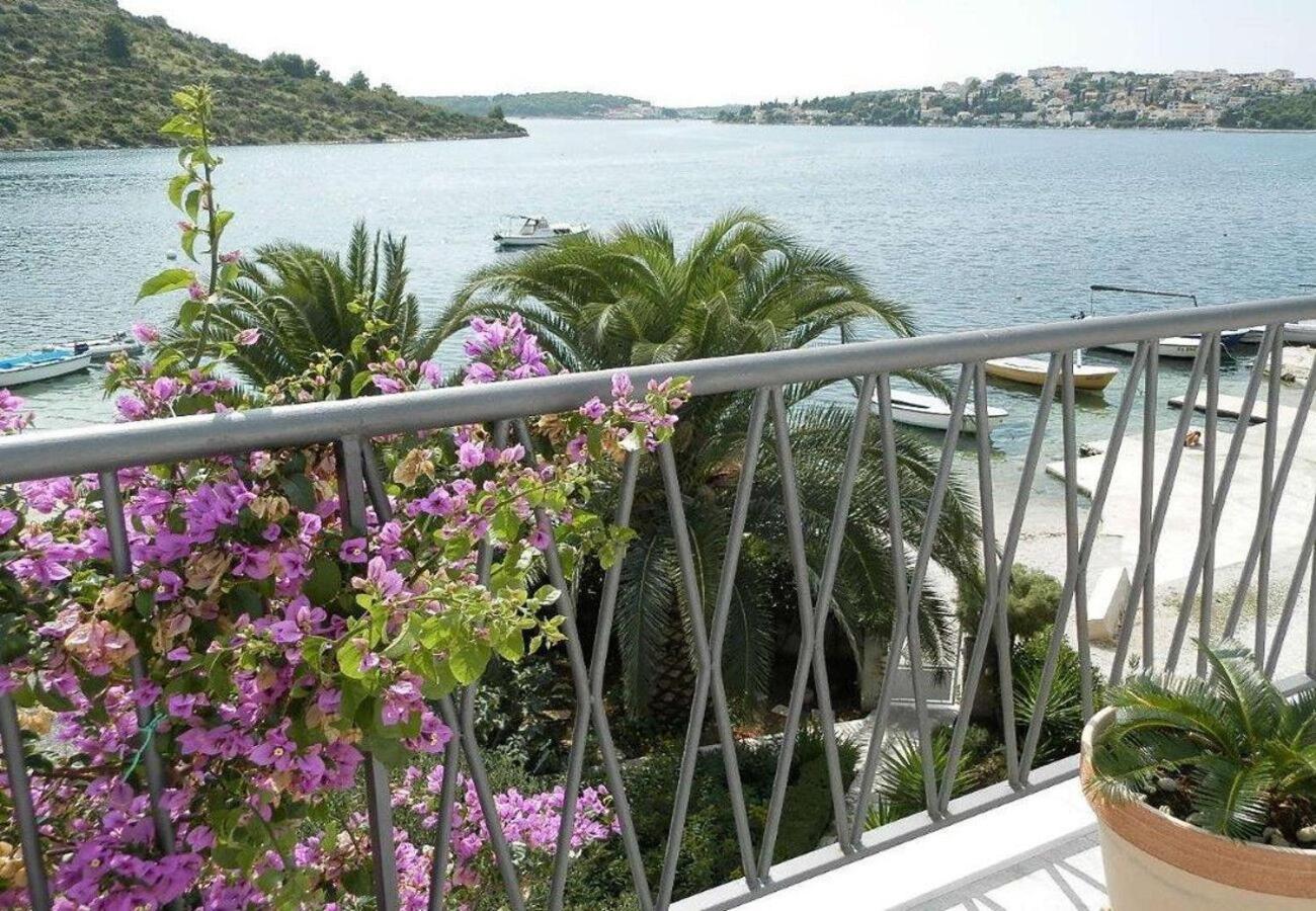 Three-Bedroom Holiday Home  photo 2