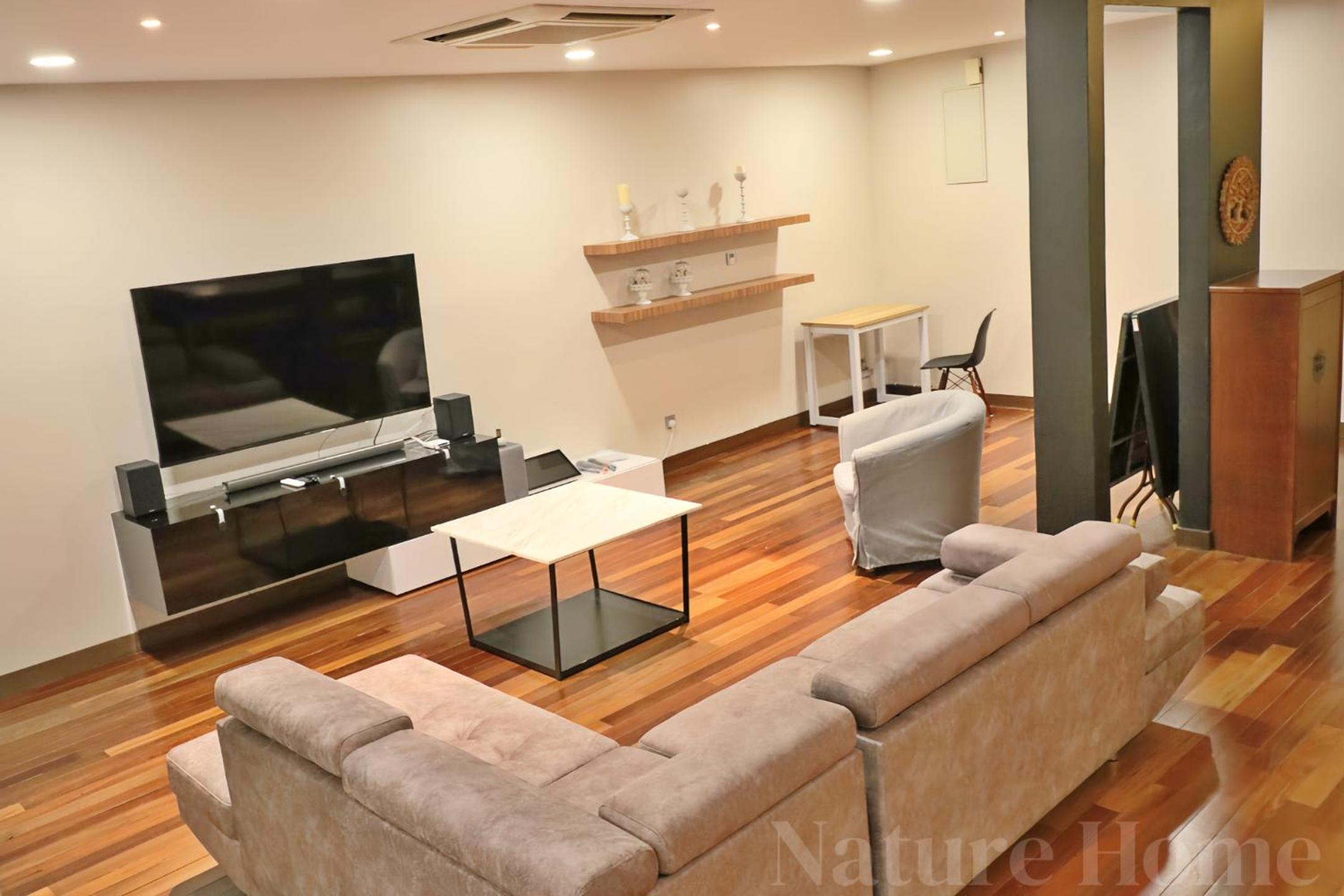 Villa - Photo 3