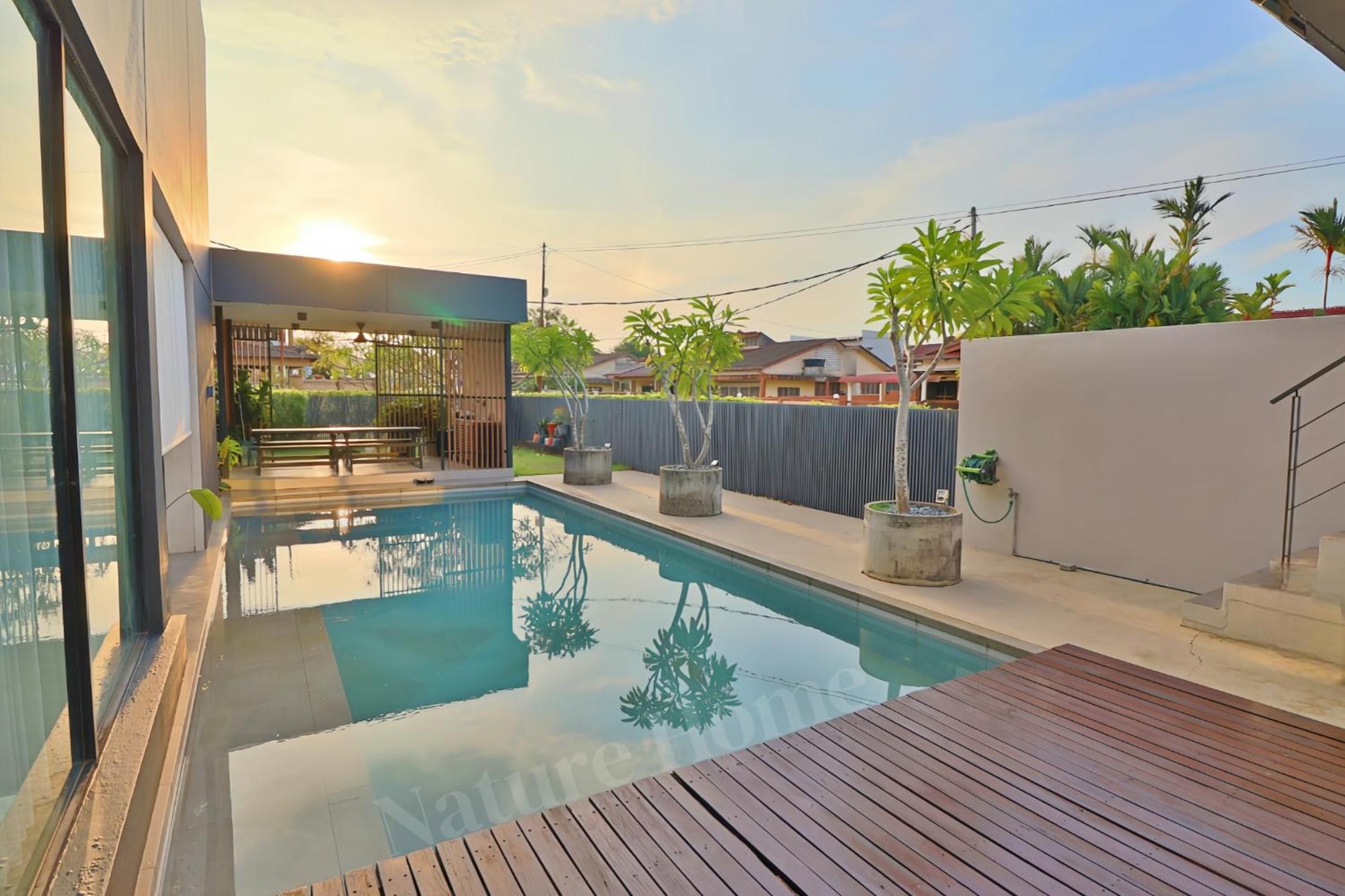 Villa - Photo 1