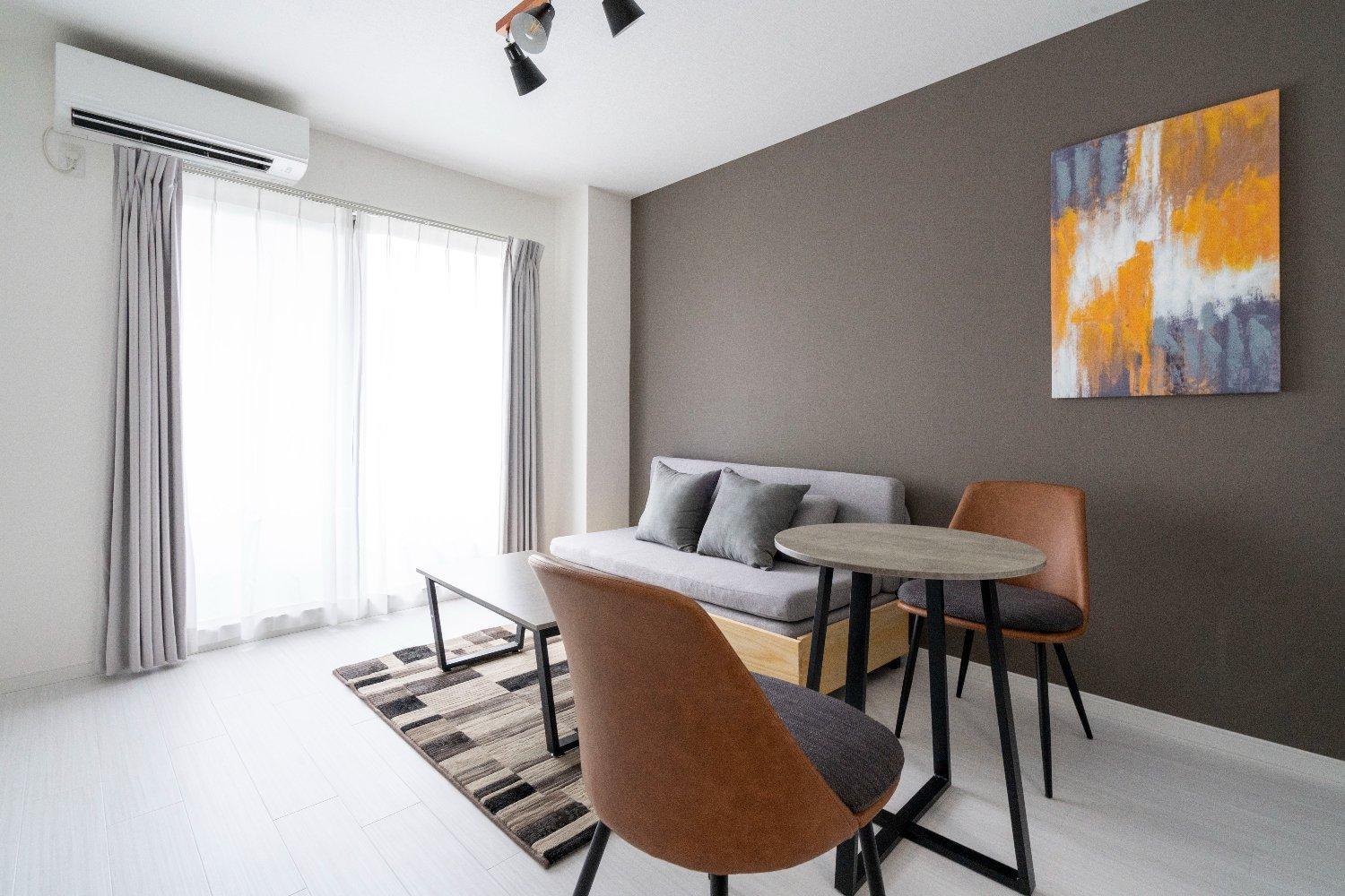 One-Bedroom Apartment